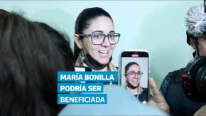 María José Bonilla y su guardaespaldas José Luis Marroquín, implicados en el crimen contra Melisa Alejandra Palacios Chacón ocurrido en julio de 2021 en Zacapa, han manifestado su intención de aceptar los cargos que se les imputan. Esta decisión podría acelerar el cierre del proceso penal en su contra. Bonilla está ligada por homicidio en estado de emoción violenta, mientras que Marroquín enfrenta cargos por encubrimiento propio. La audiencia donde se conocería el beneficio fue programada para el próximo 2 de septiembre.