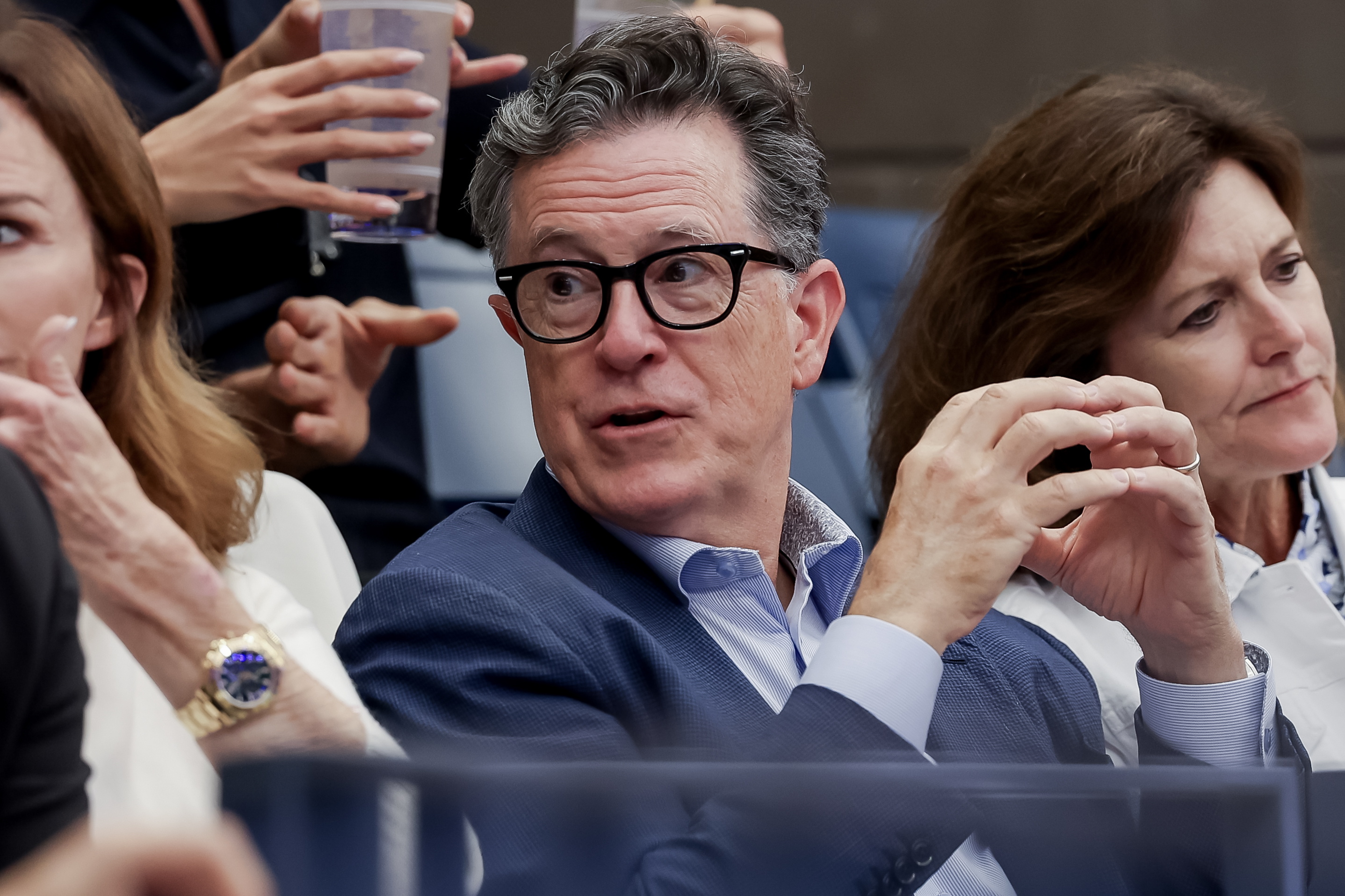 FLUSHING MEADOWS (United States), 06/09/2025.- US comedian Stephen Colbert attends the women's singles final match of the US Open Tennis Championships at the USTA Billie Jean King National Tennis Center in Flushing Meadows, New York, USA, 06 September 2025. (Tenis, Nueva York) EFE/EPA/SARAH YENESEL