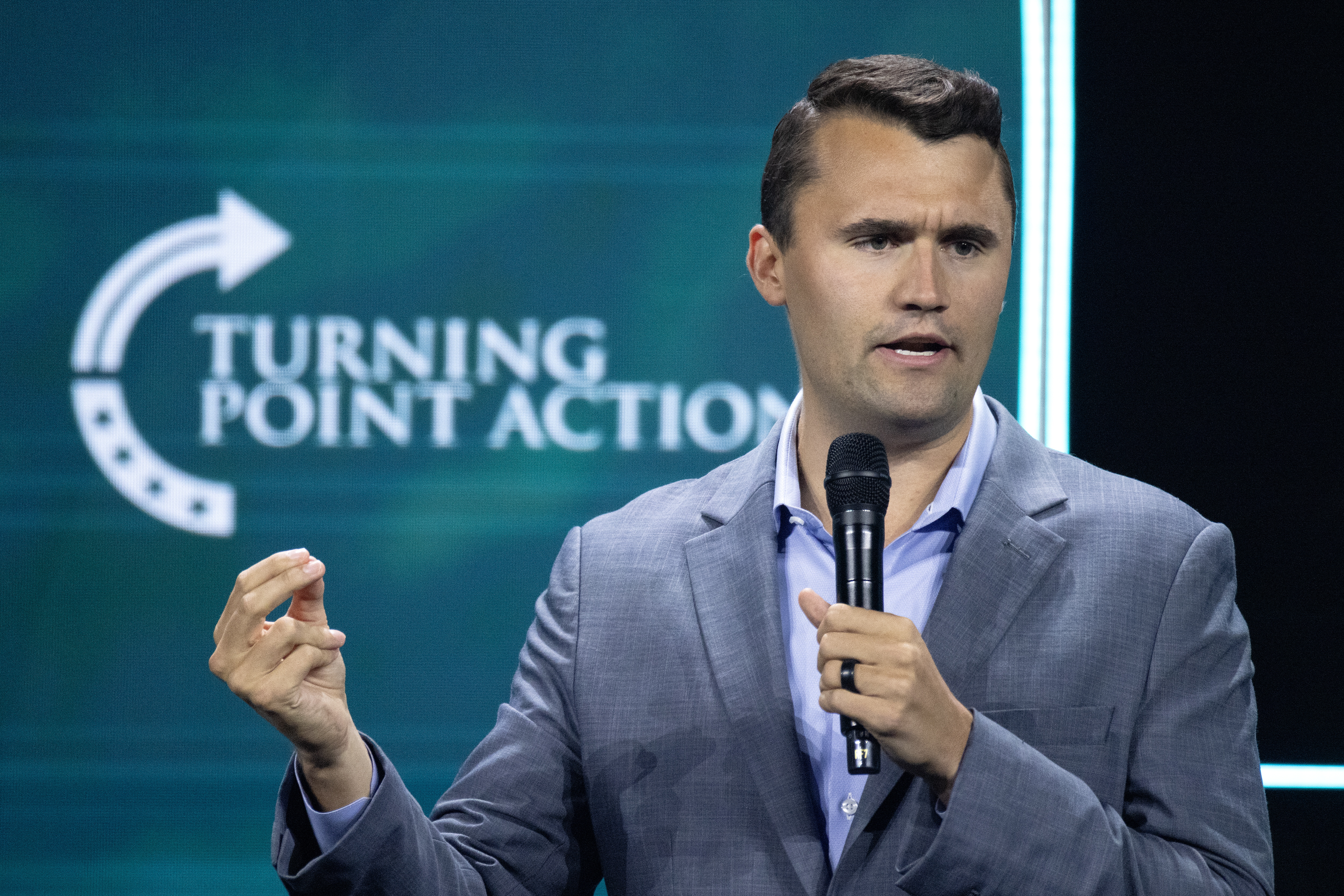 Fotografía de archivo del 26 de julio de 2024 del comentarista y activista conservador Charlie Kirk durante un evento en West Palm Beach. (Foto Prensa Libre: EFE)