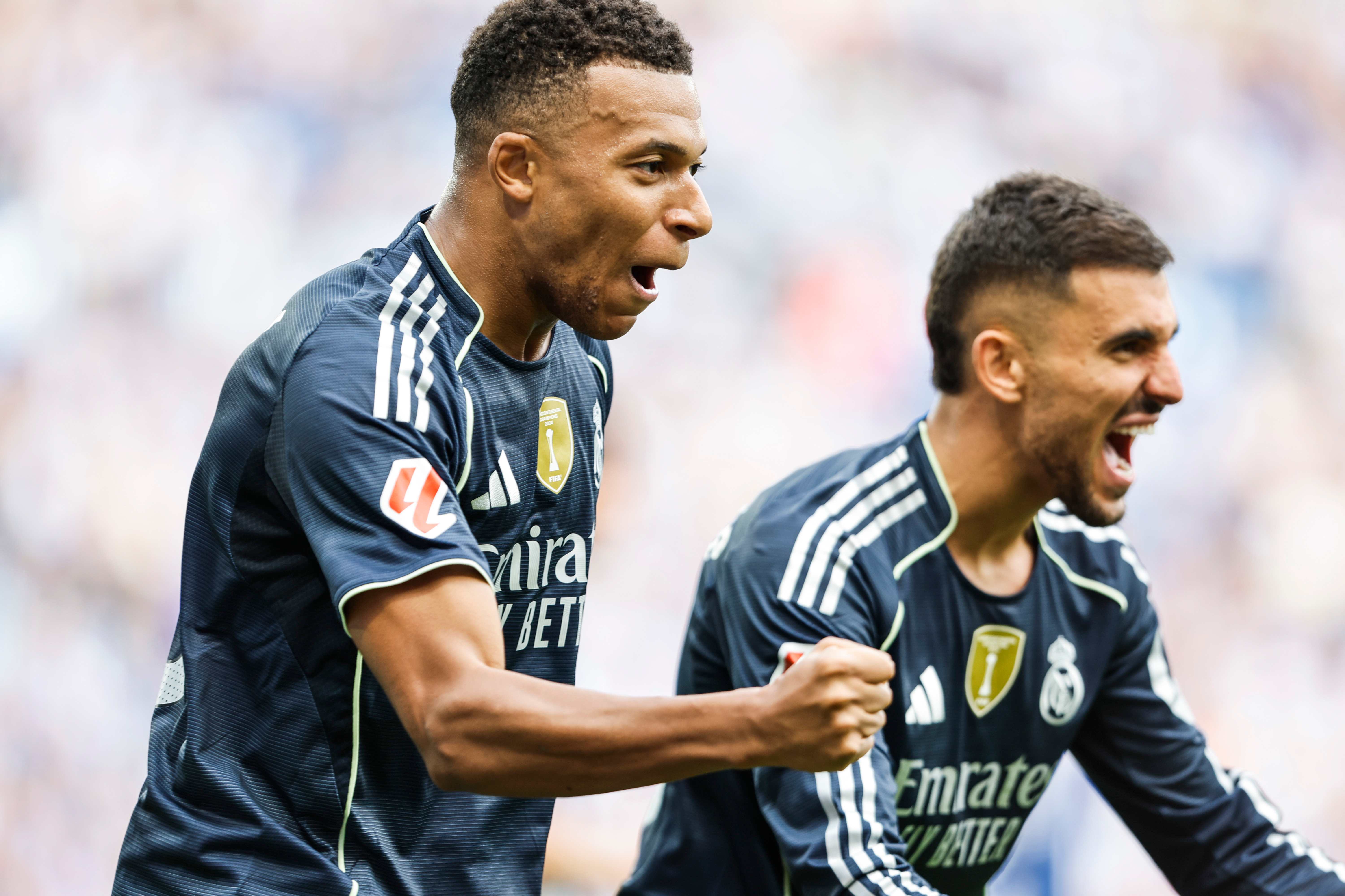 Real Madrid vence 2-1 a la Real Sociedad y se mantiene invicto en LaLiga