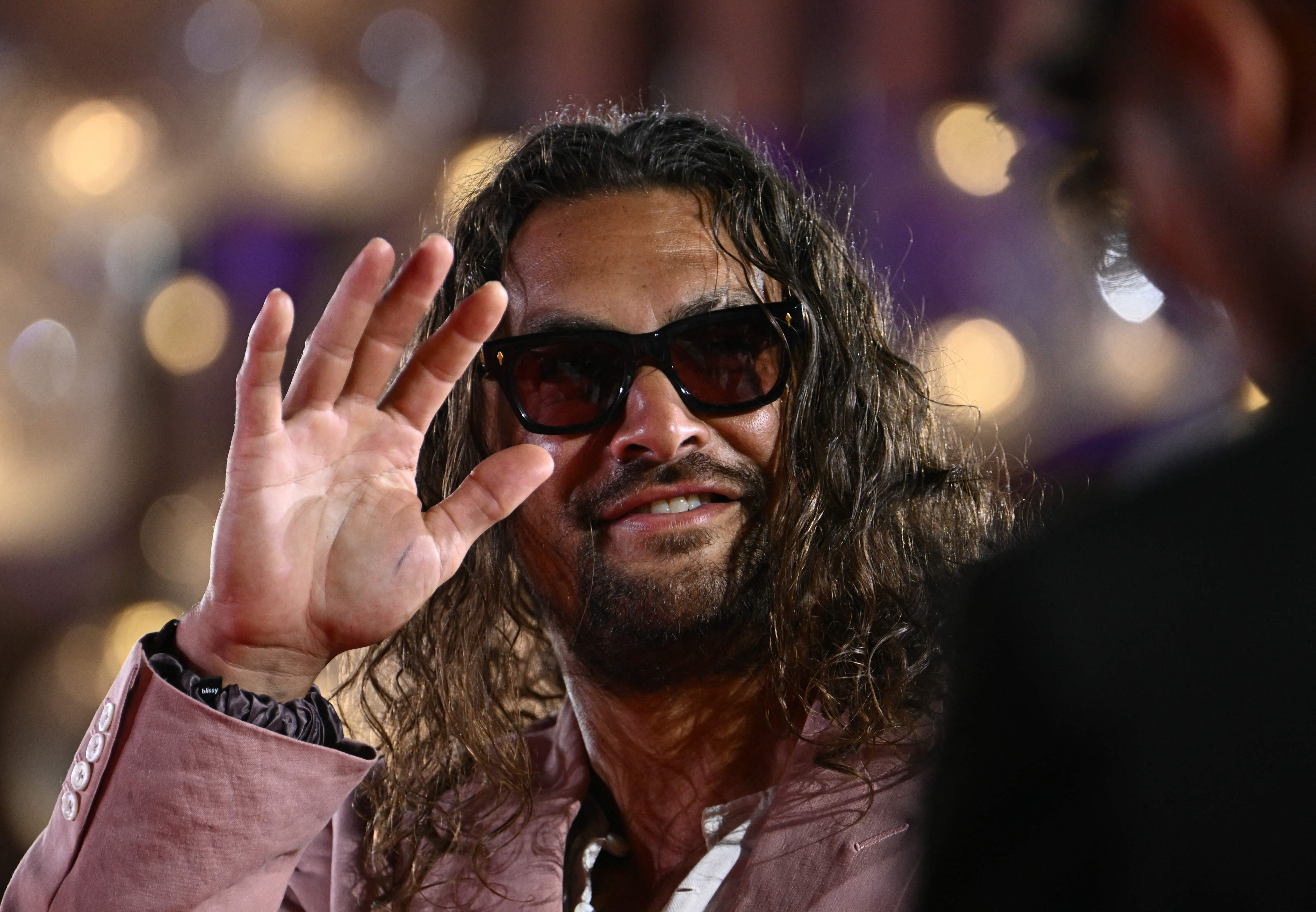Jason Momoa: cuánto mide el actor, quién es su pareja y qué lo une a Guatemala