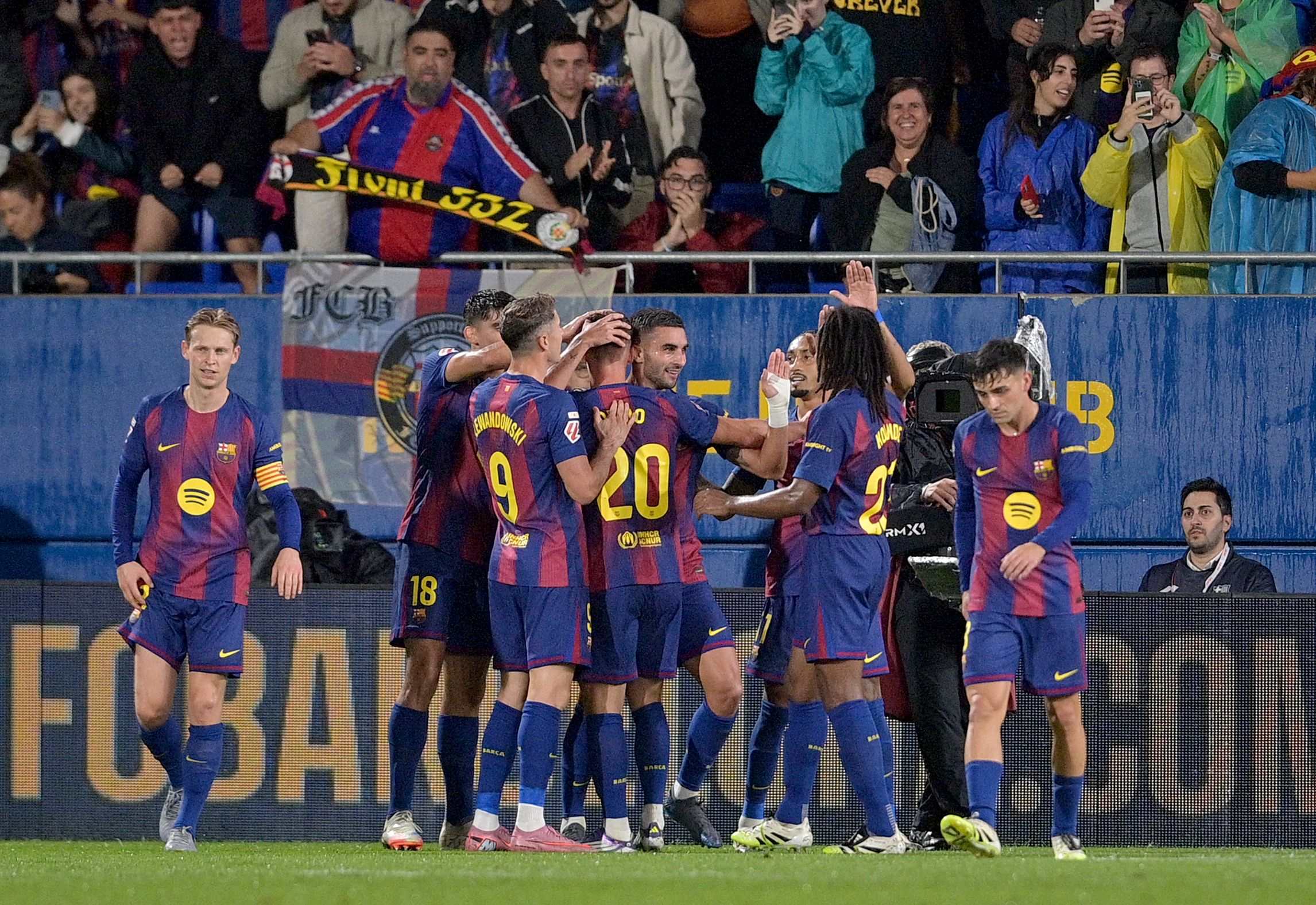 Barcelona remonta y asume el liderato de LaLiga con triunfo ante la ...