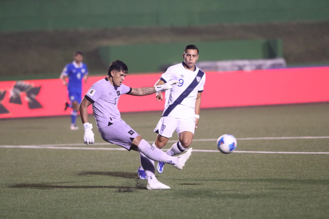 Las selecciones de Guatemala y El Salvador juegan el primer encuentro eliminatorio, del Grupo A, de Concacaf, rumbo al Mundial Fifa 2026. (Foto Prensa Libre: Érick Ávila). 
