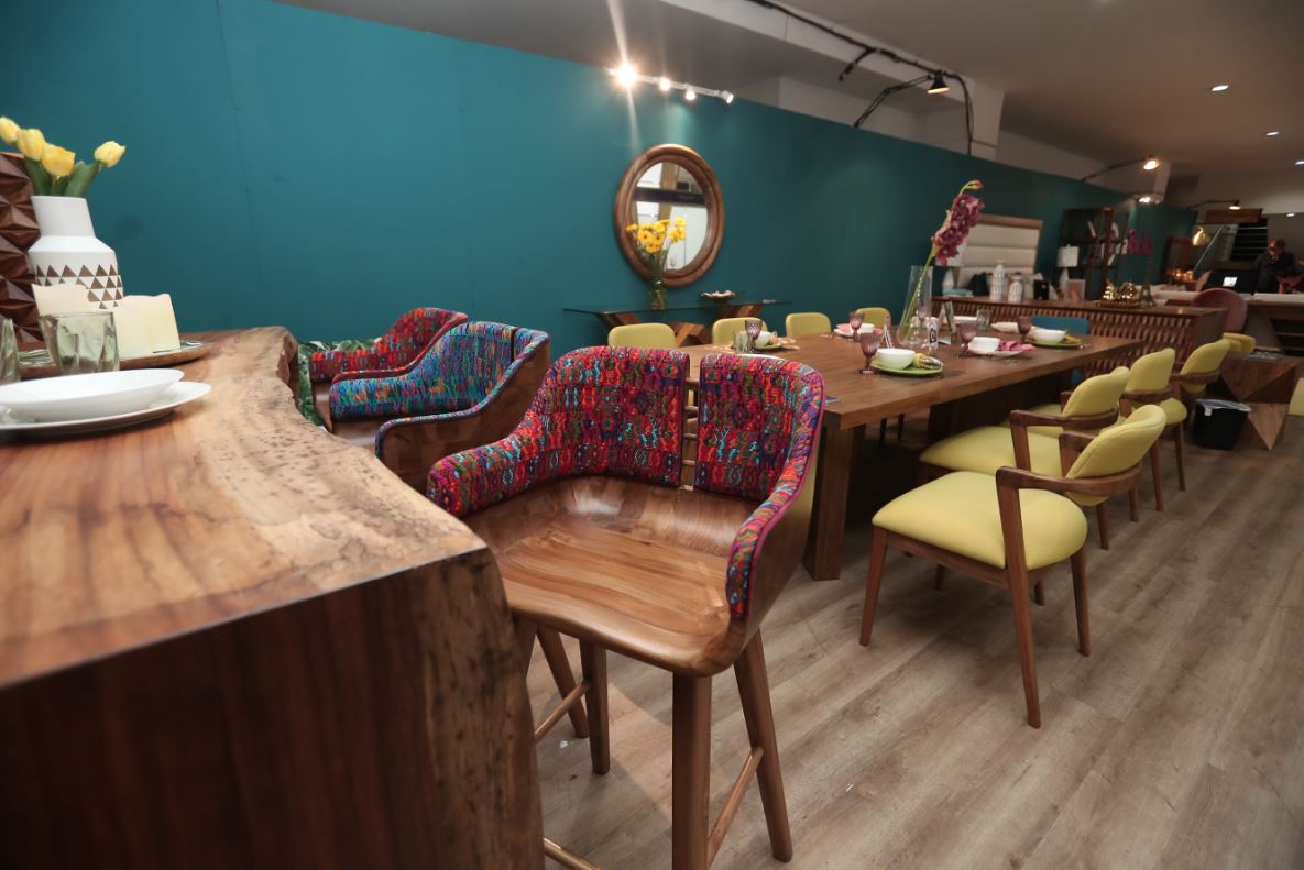 Muebles y madera para mercado local y de exportación incluyendo a EEUU