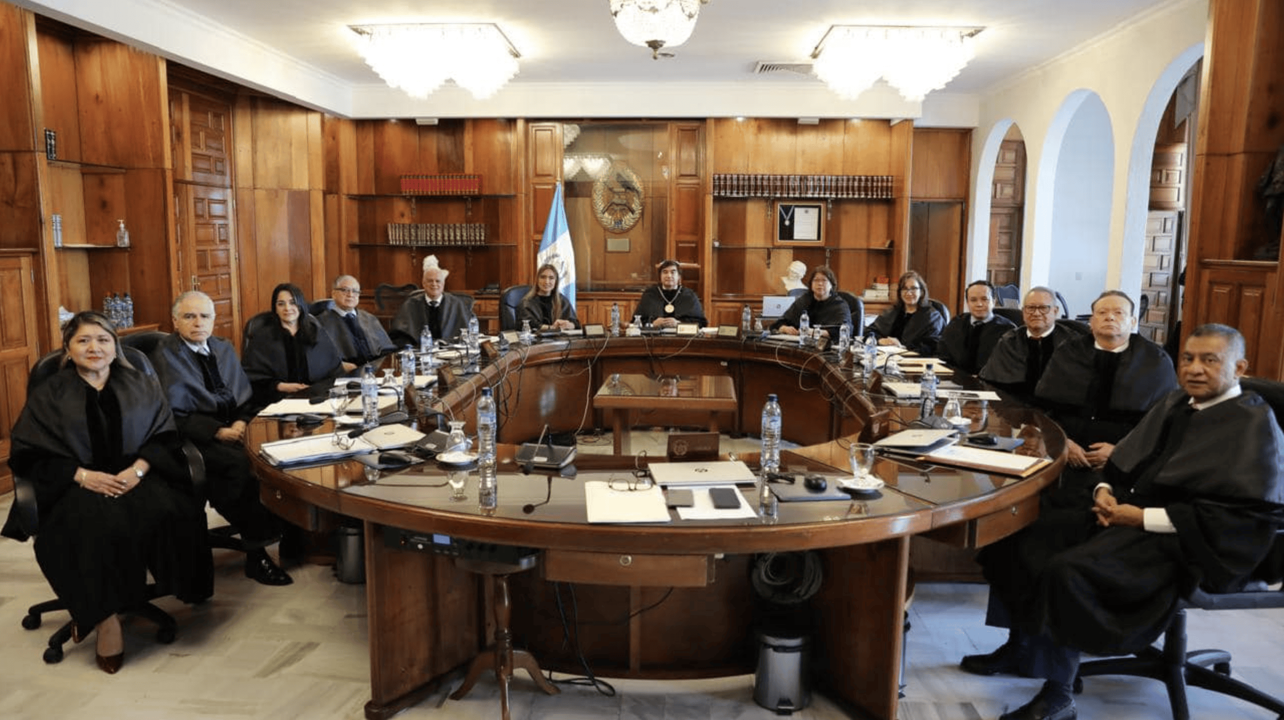 Asociación de jueces y magistrados pide aumento de sueldo