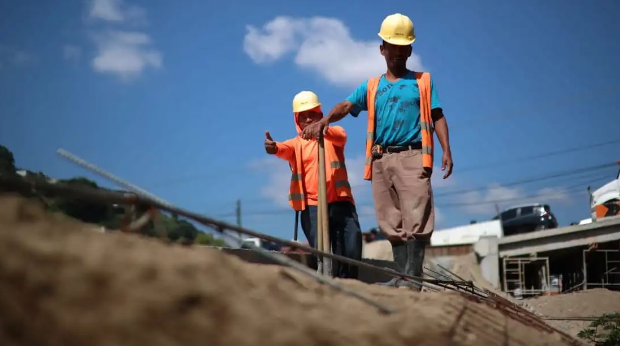 salario mínimo trabajadores de la construcción