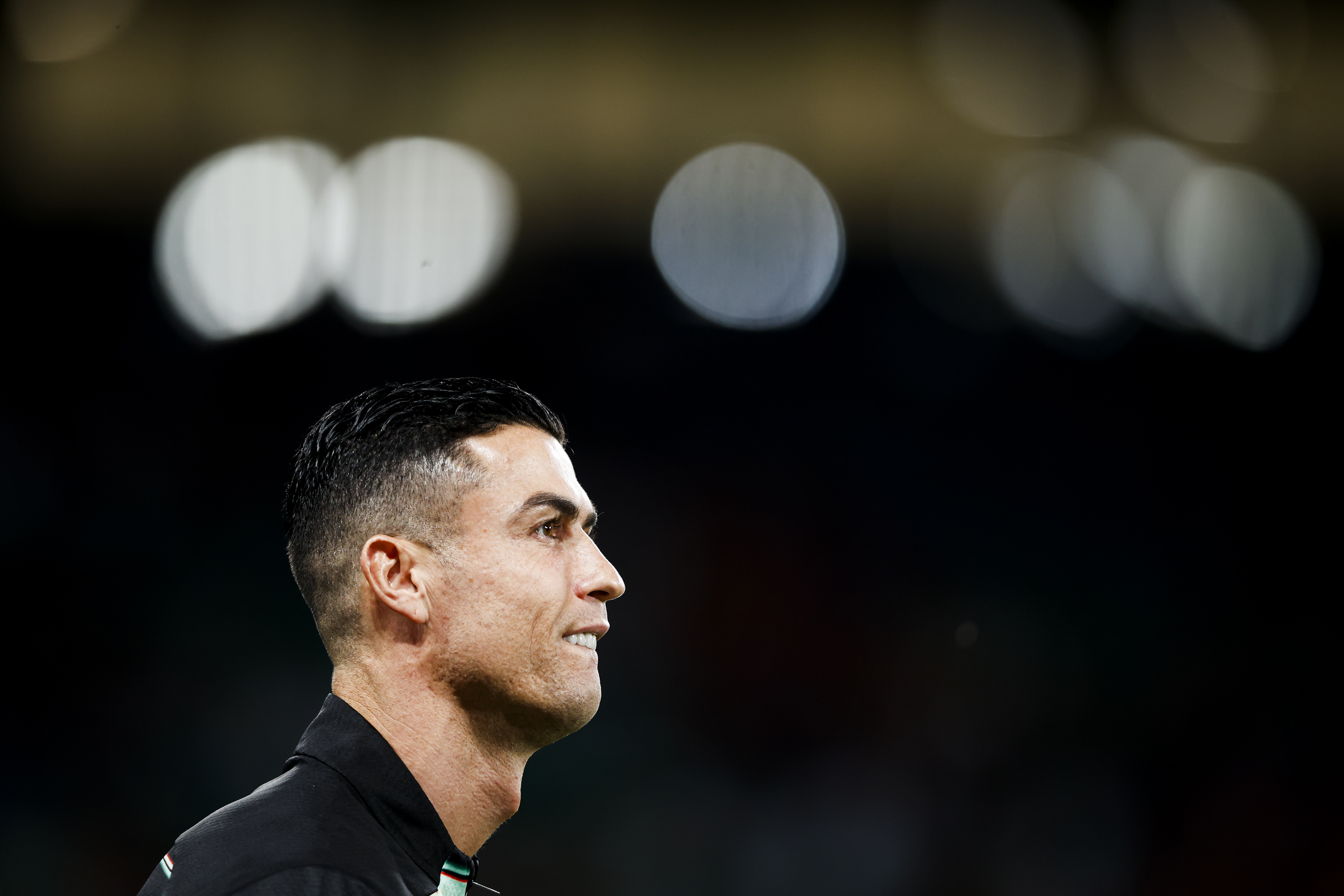 Lisbon (Portugal), 11/10/2025.- Portugal's Cristiano Ronaldo warms up ahead of the 2026 FIFA World Cup European Qualifiers Group F soccer match between Portugal and Ireland, in Lisbon, Portugal, 11 October 2025. (Mundial de Fútbol, Irlanda, Lisboa) EFE/EPA/FILIPE AMORIM