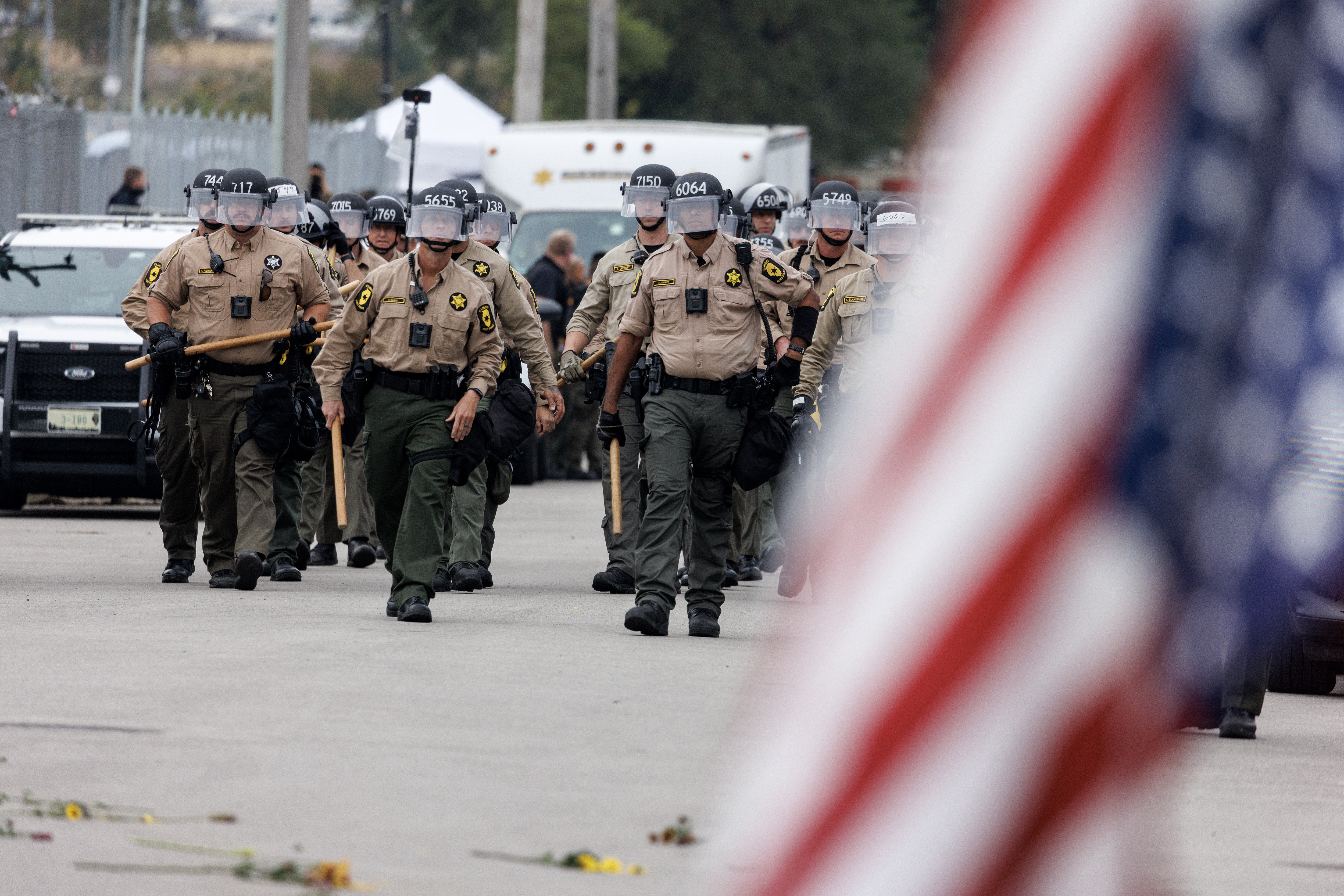 Qué dice el fallo de un juez que permitiría la liberación de inmigrantes detenidos en Chicago