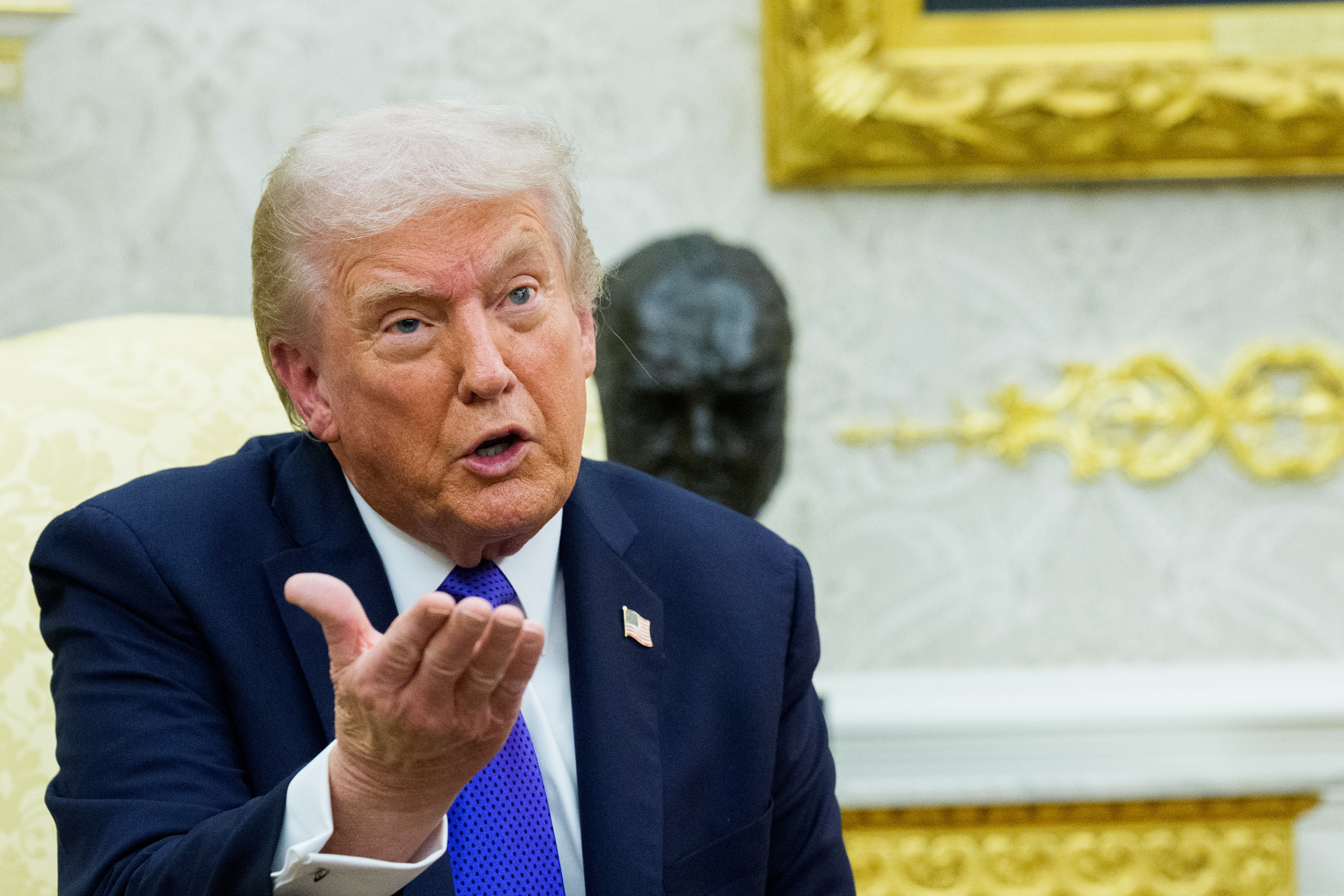 Quiénes recibirían un bono de US$2 mil gracias a los aranceles, según Donald Trump