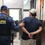 Gerson “M”, alias El Porky, fue capturado en Nueva Concepción, Escuintla. Es investigado por su presunta participación en al menos 25 asesinatos. (Foto Prensa Libre: PNC)