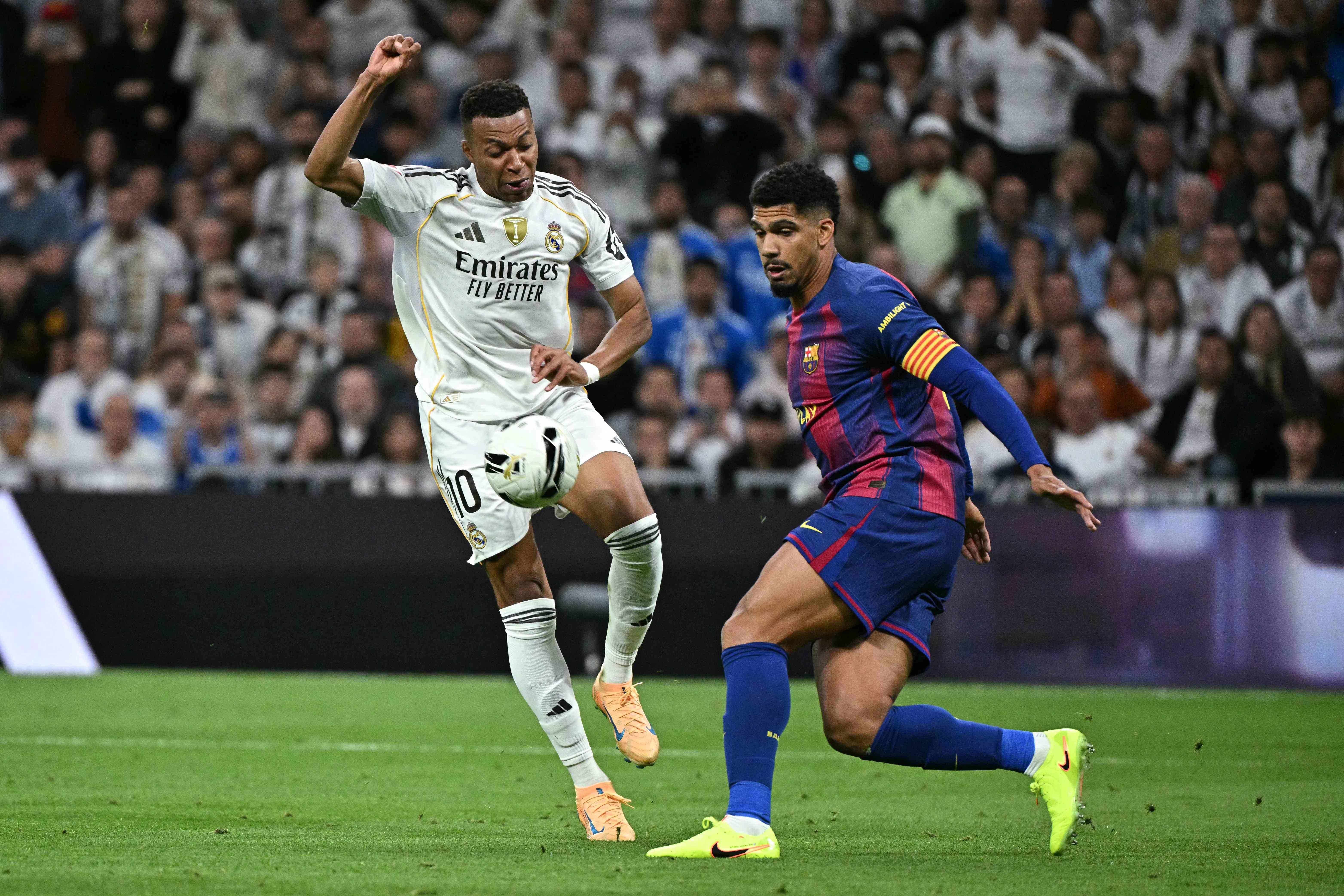 El Real Madrid se impone en el Clásico Español y amplía su ventaja en ...
