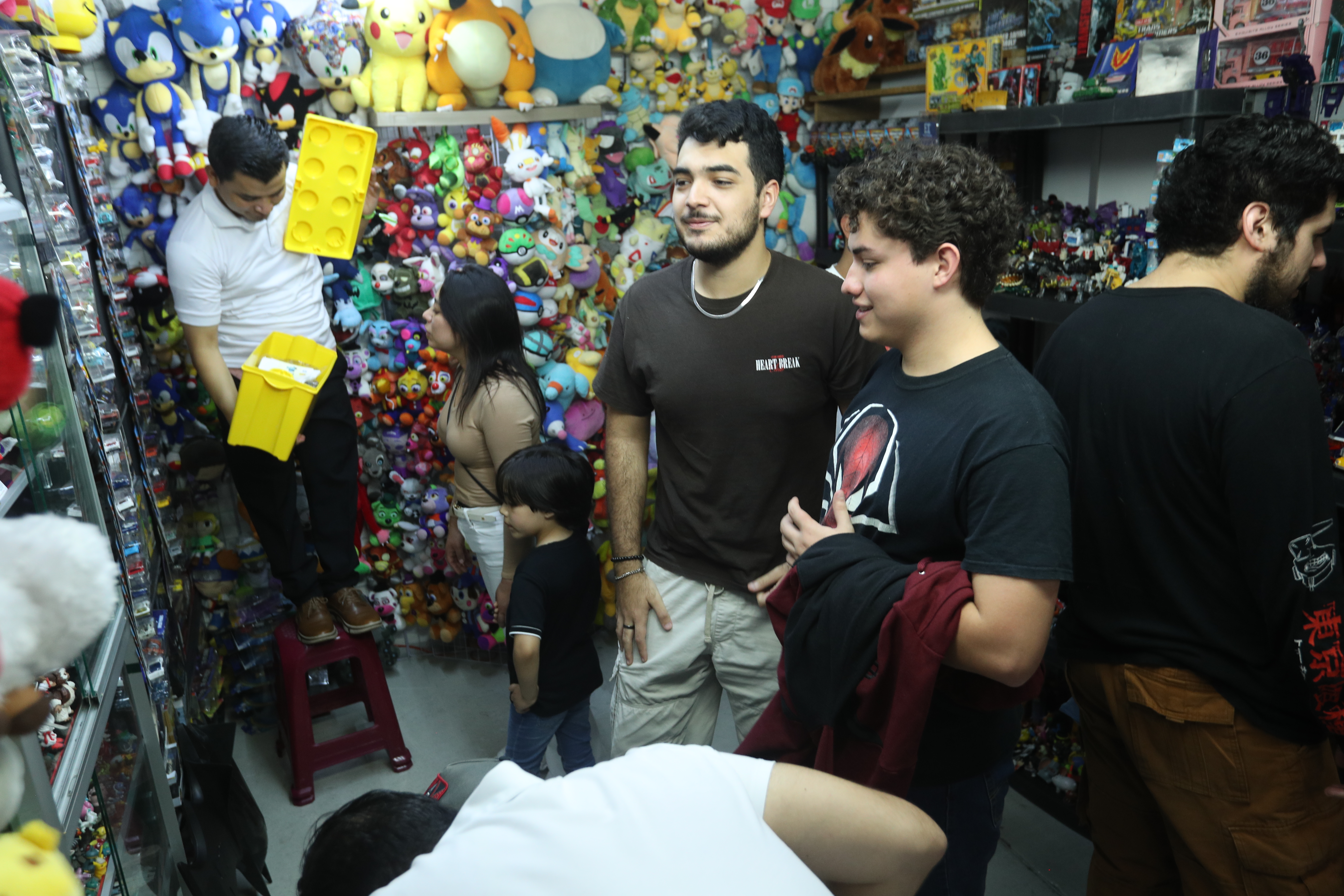 Stands de cómics, coleccionables y arte fueron parte del recorrido. (Foto Prensa Libre: Byron Rivera Baiza).
