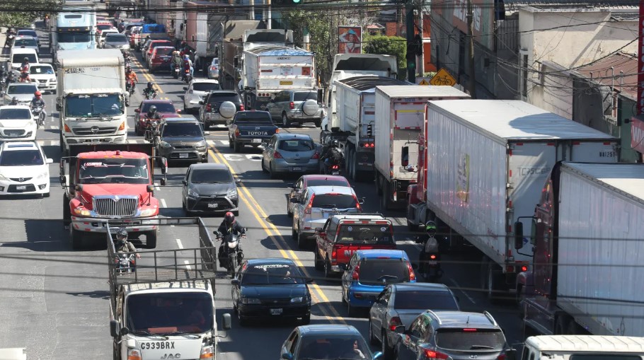 Dos minutos de terror en la Martí: Asaltantes usan paralizadores eléctricos contra pasajeros de bus