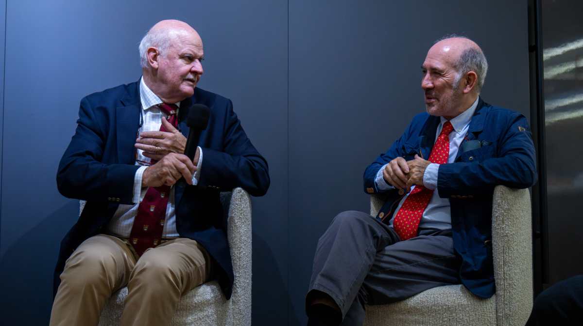 Alejandro Chafuen, socio principal ejecutivo del Instituto Acton y León Gómez Rivas, doctor en Historia Moderna y en Economía charlaron sobre la hispanidad y su relevancia cultural. (Foto Prensa Libre: cortesía Isabel Portillo/Instituto Fe y Libertad)
