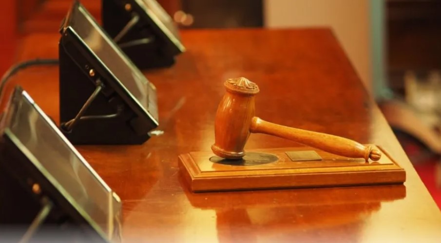 Exoficial del Juzgado de Paz de Chimaltenango es condenado por exigir dinero en procesos penales