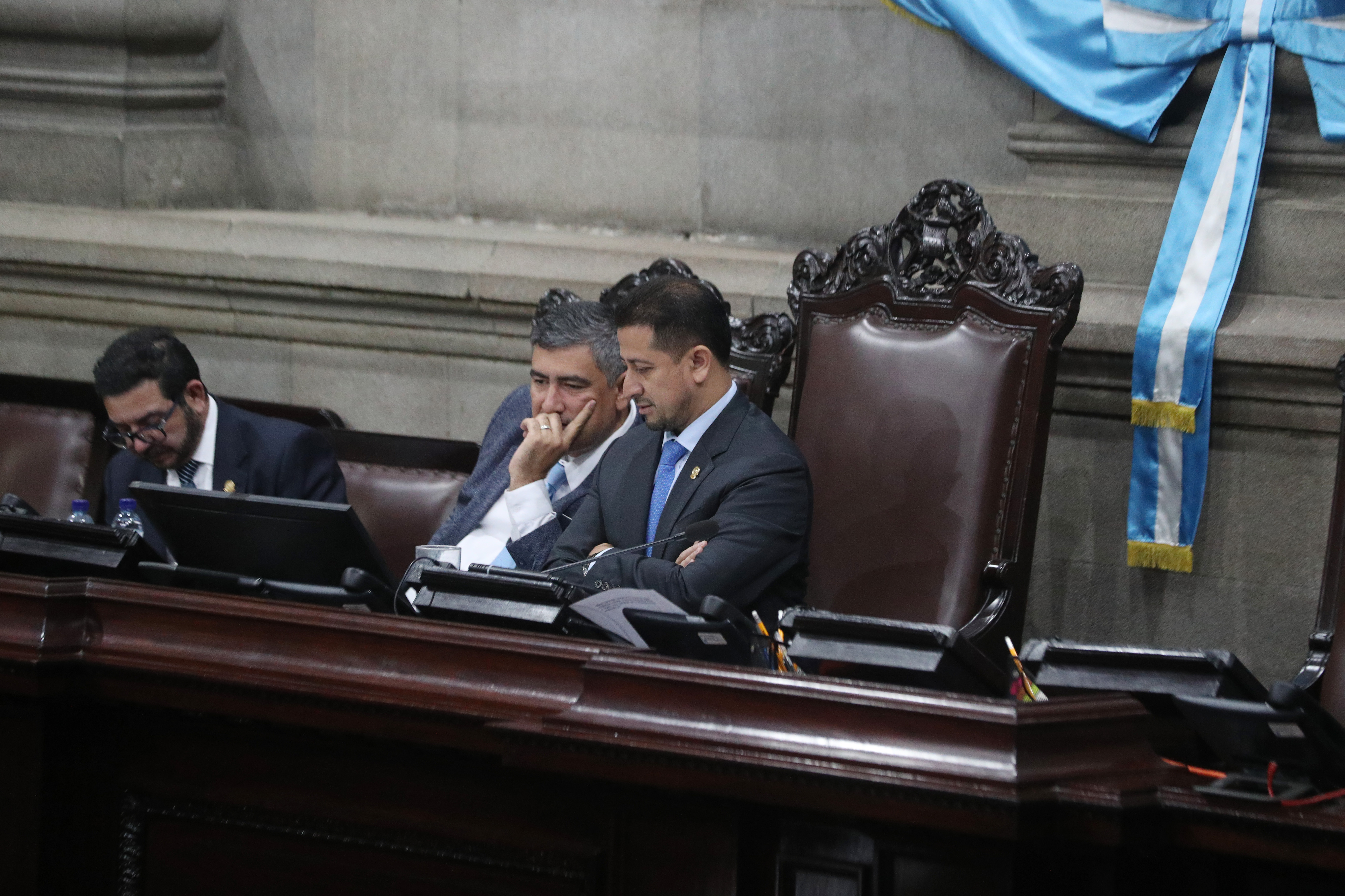 CELEBRACIÓN DE DIPUTADOS CON LA VICTORIA DE LA SELECCIÓN NACIONAL VS EL SALVADOR'