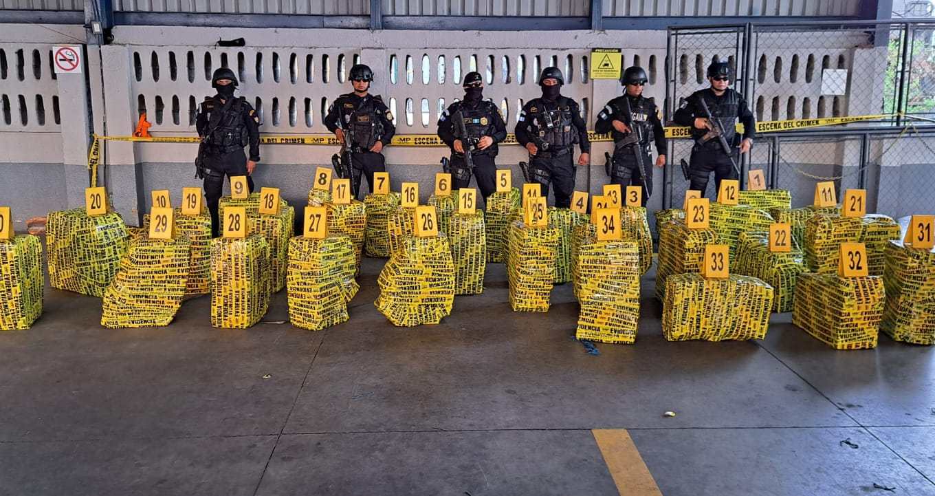 La PNC destinó nuevos agentes a los departamentos con mayor violencia y a puertos, aeropuertos y fronteras para frenar el narcotráfico y la migración irregular.