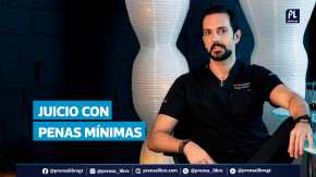 El proceso contra el cirujano Kevin Malouf y su equipo médico por la muerte de Floridal Marroquín fue trasladado a un juzgado de paz, lo que abre la posibilidad de condenas mínimas por homicidio culposo y complicidad.