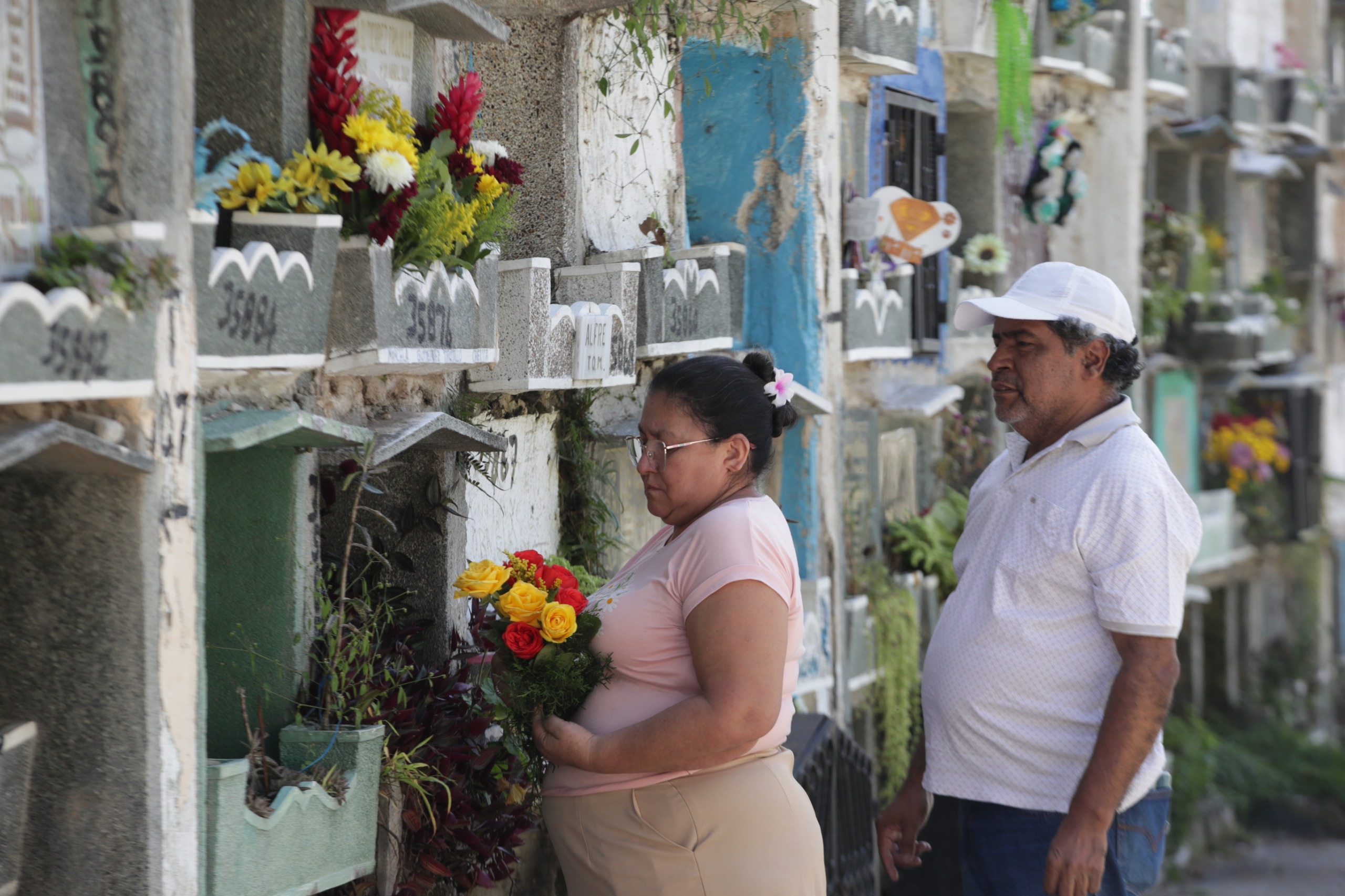 Asueto del 1 de noviembre: PMT emite recomendaciones para visitar los cementerios en la capital