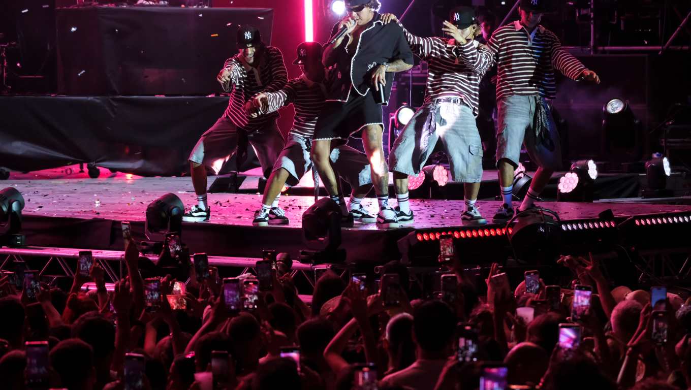 Beéle se ha presentado en distintos escenarios internacionales. La imagen corresponde a un espectáculo en España. (Foto Prensa Libre: EFE).