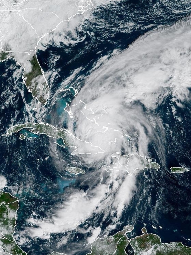 El huracán Melissa se aleja de Cuba degradado a categoría 2 y rumbo a Bahamas