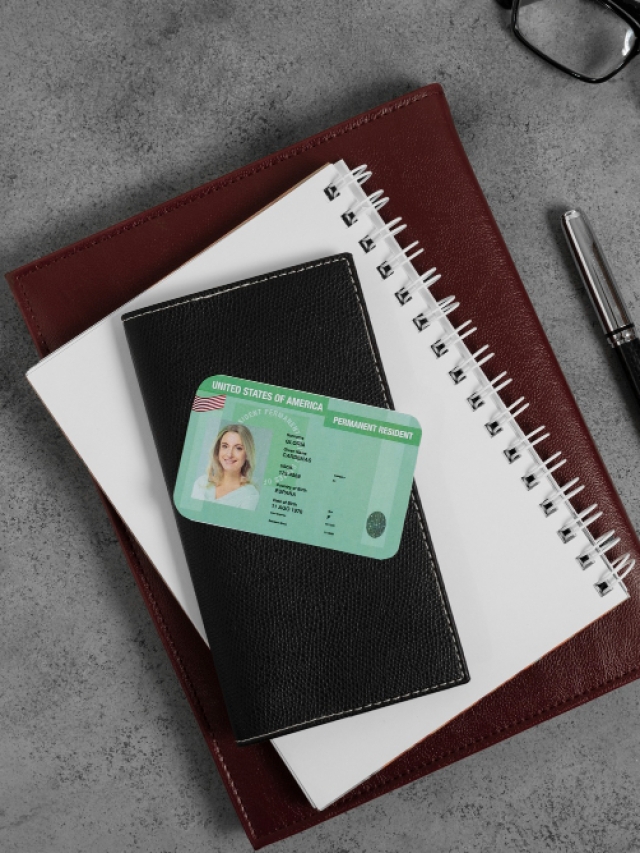 EE. UU. revisará la Green Card de varios extranjeros