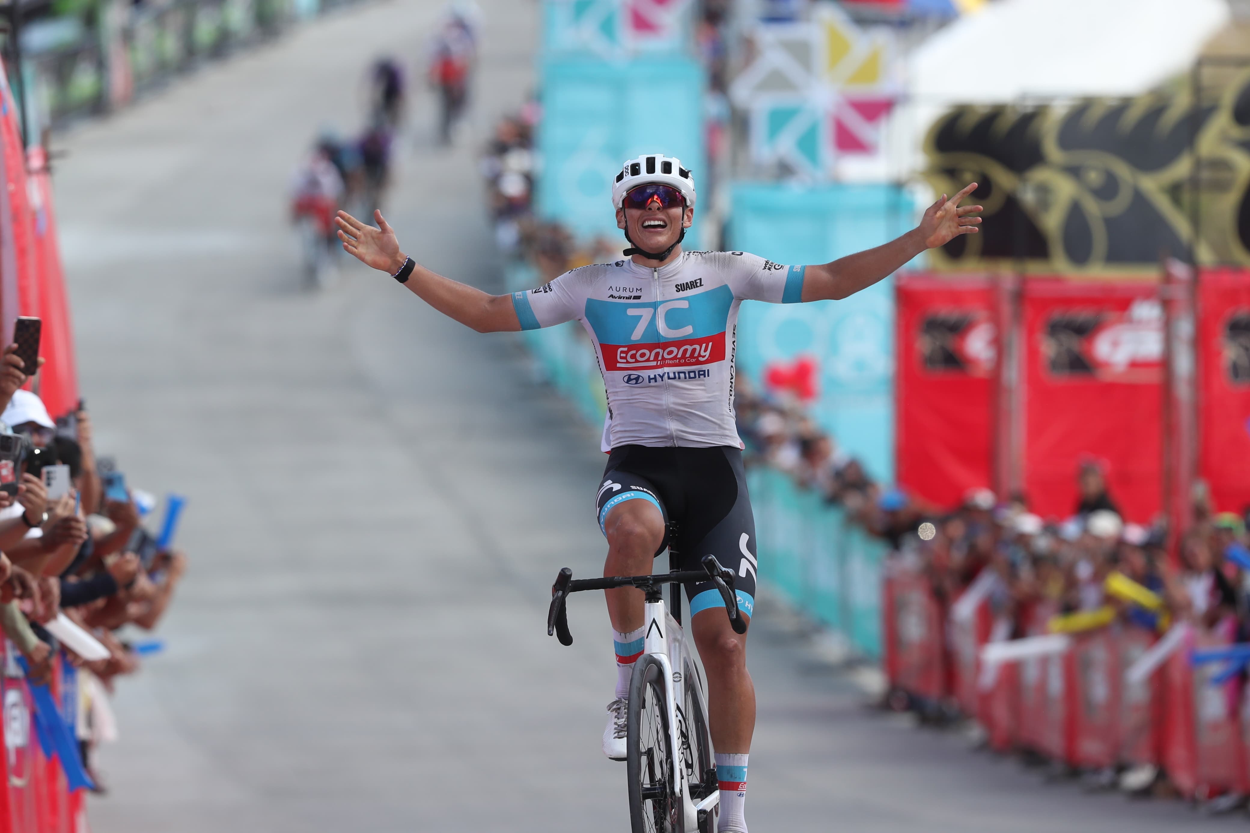 Sebastián Calderón del 7C Economy gana la segunda etapa de la Vuelta a ...