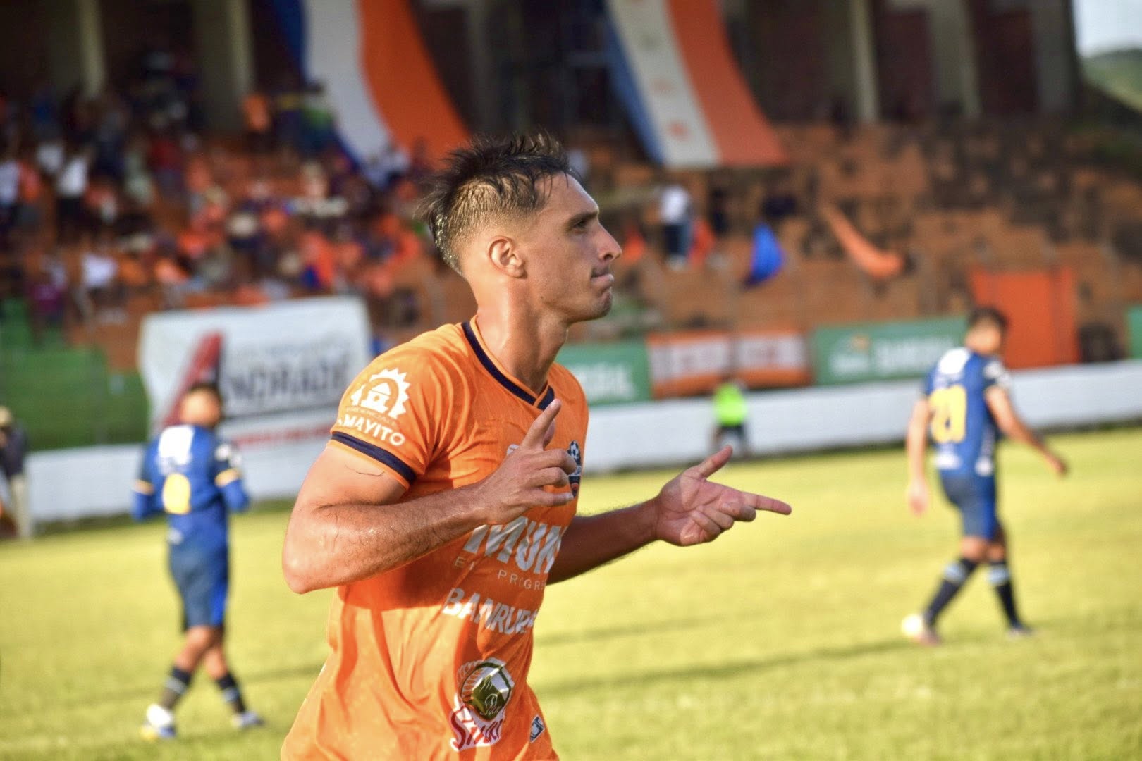 Achuapa vence 2-1 a Cobán Imperial y escala posiciones en el Apertura 2025