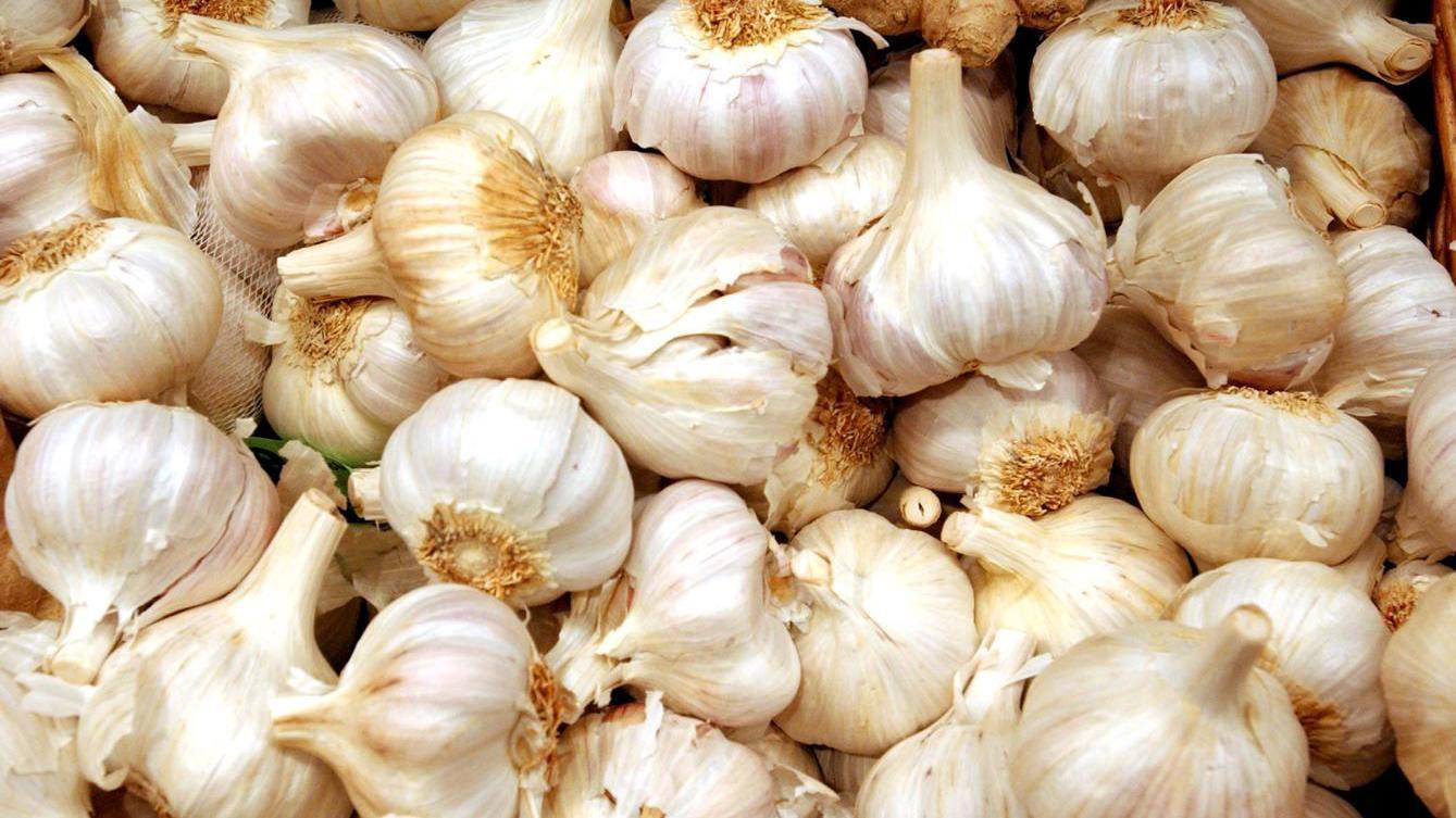 La fascinante historia del ajo (y cuáles son sus propiedades medicinales)