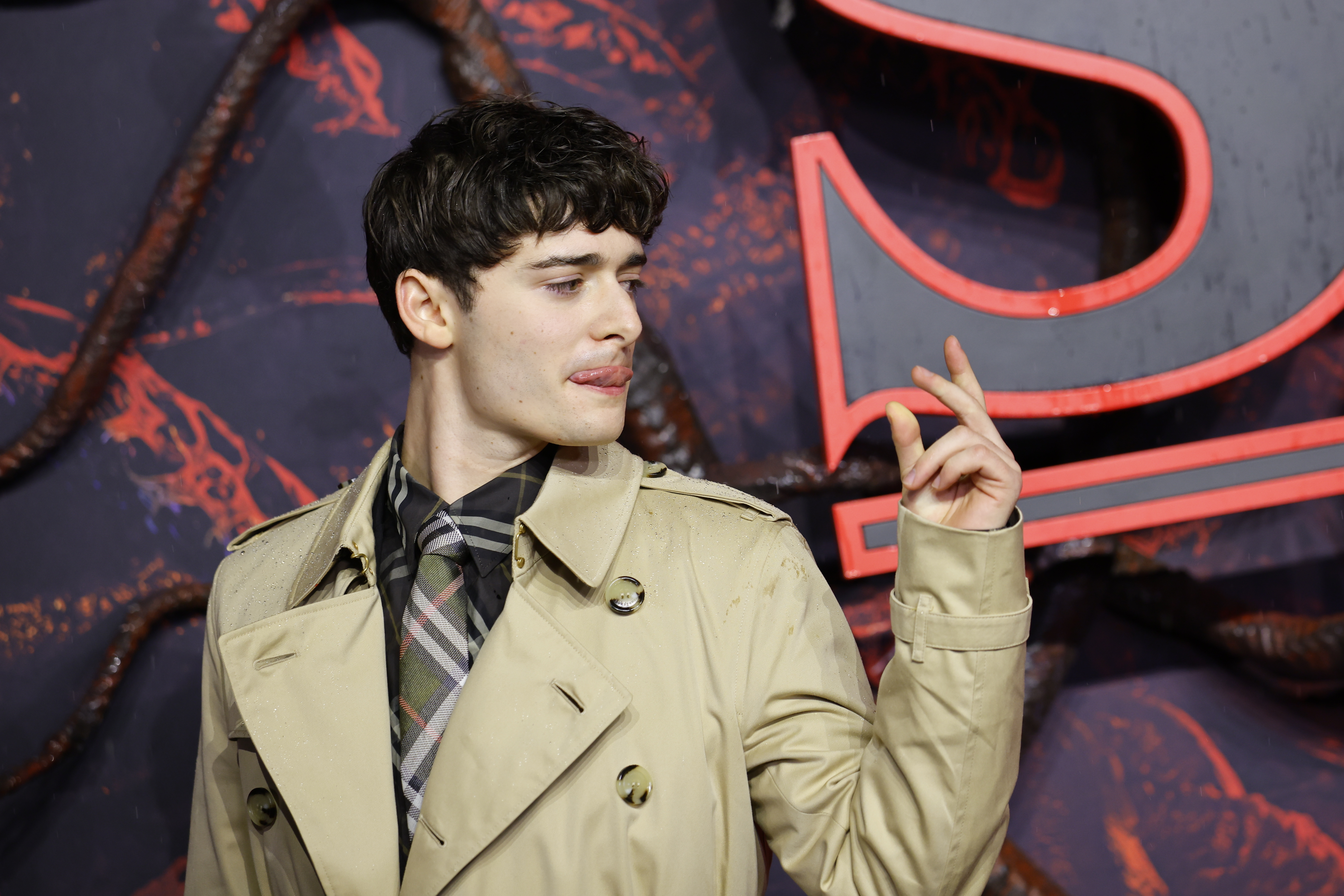 LONDON (United Kingdom), 14/11/2025.- US actor Noah Schnapps arrives to a special UK screening of 'Stranger Things' season 5 in Leicester Square in London, Britain, 13 November 2025. (Reino Unido, Londres) EFE/EPA/TOLGA AKMEN