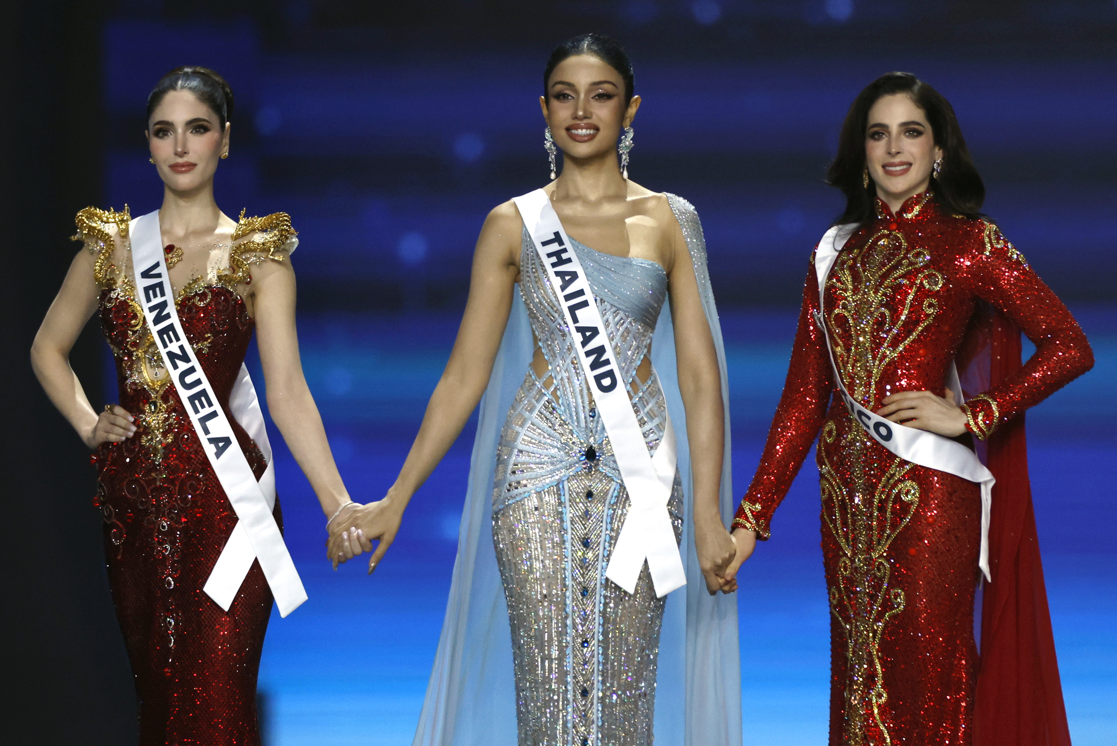 Qué dijo el presentador de Miss Universo 2025 sobre los rumores de error en la coronación de Fátima Bosch