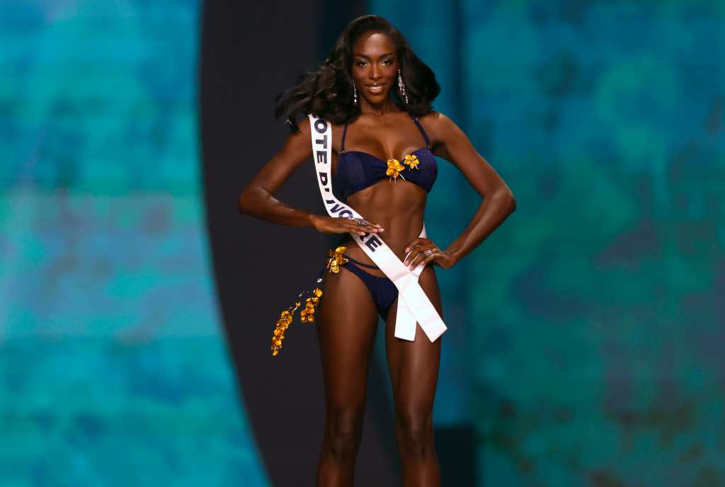 Nonthaburi (Thailand), 21/11/2025.- Miss Ivory Coast Olivia Yace competes during the 74th Miss Universe 2025 at Impact Challenger Hall in Nonthaburi province, on the outskirts of Bangkok, Thailand, 21 November 2025. Women representing 122 nations participate to compete in the 74th beauty pageant contest for the crown of Miss Universe 2025. (Costa de Marfil, Tailandia) EFE/EPA/RUNGROJ YONGRIT