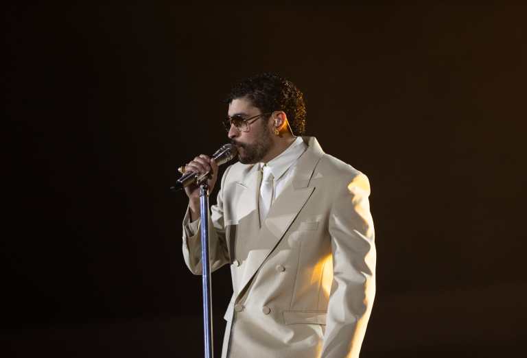 Bad Bunny destrona a Taylor Swift y lidera Spotify como el artista global más escuchado del 2
