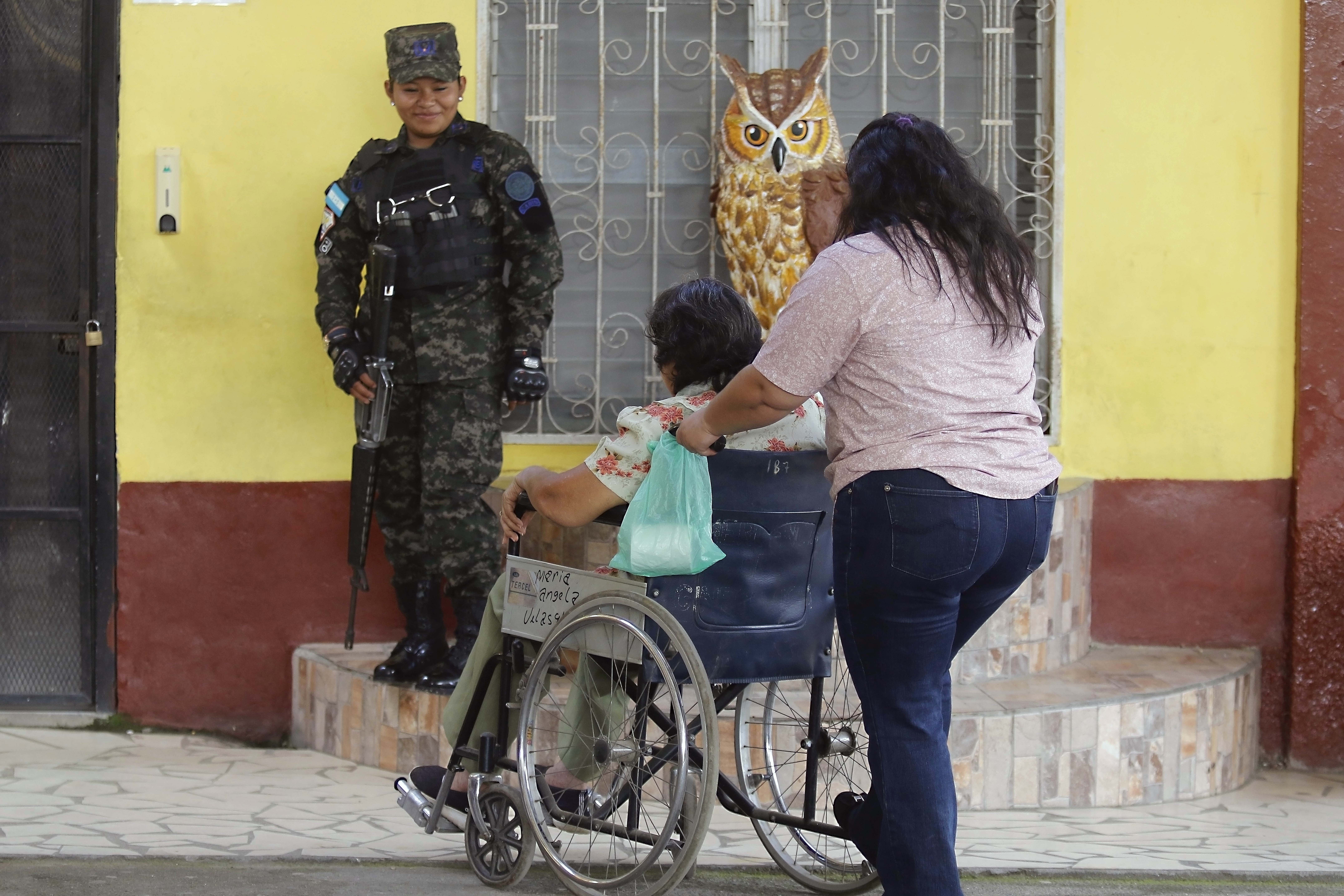 Las razones por las que el apoyo de Donald Trump a un candidato en Honduras puede modificar el comportamiento de los votantes