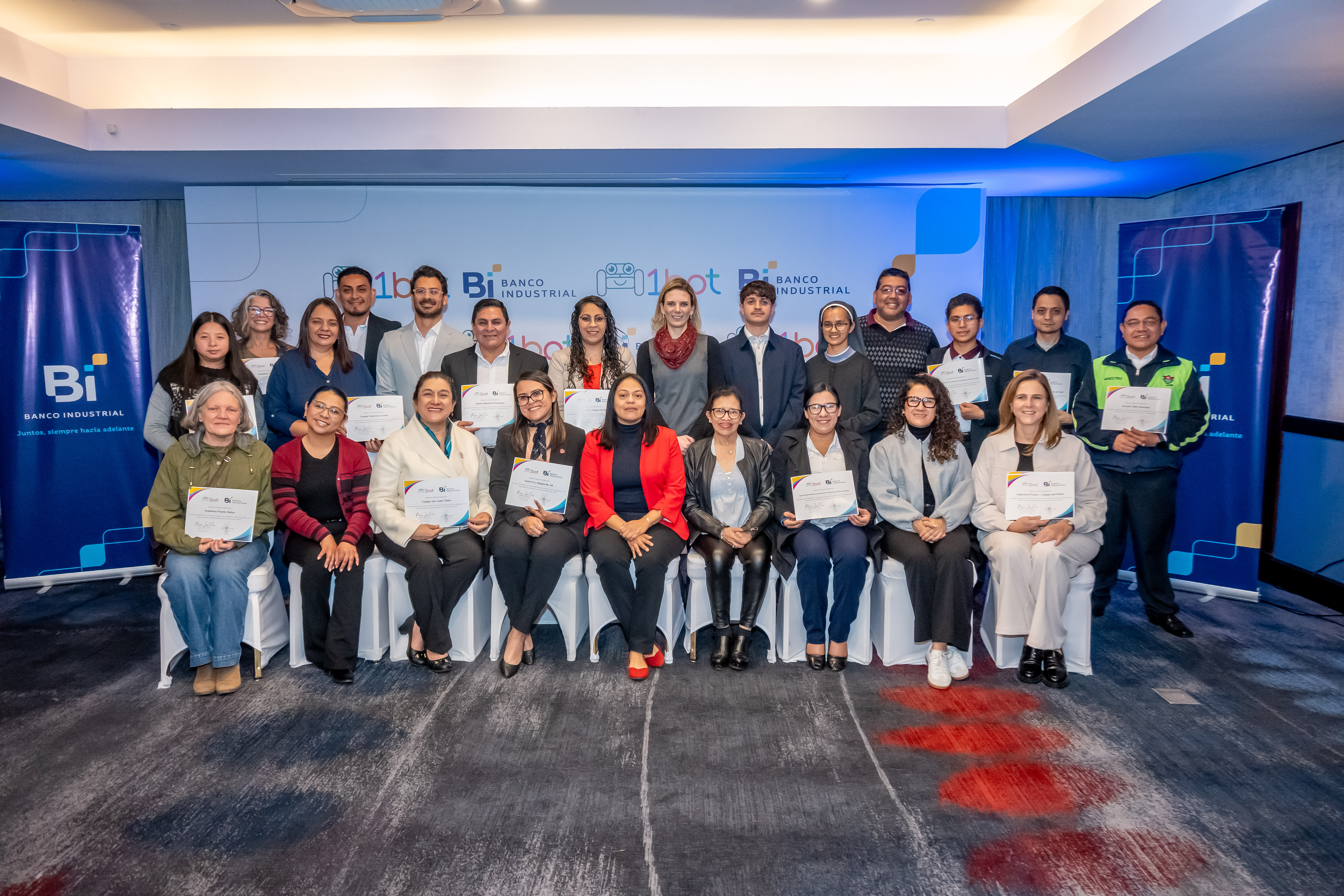 Impulsa el aprendizaje tecnológico y financiero