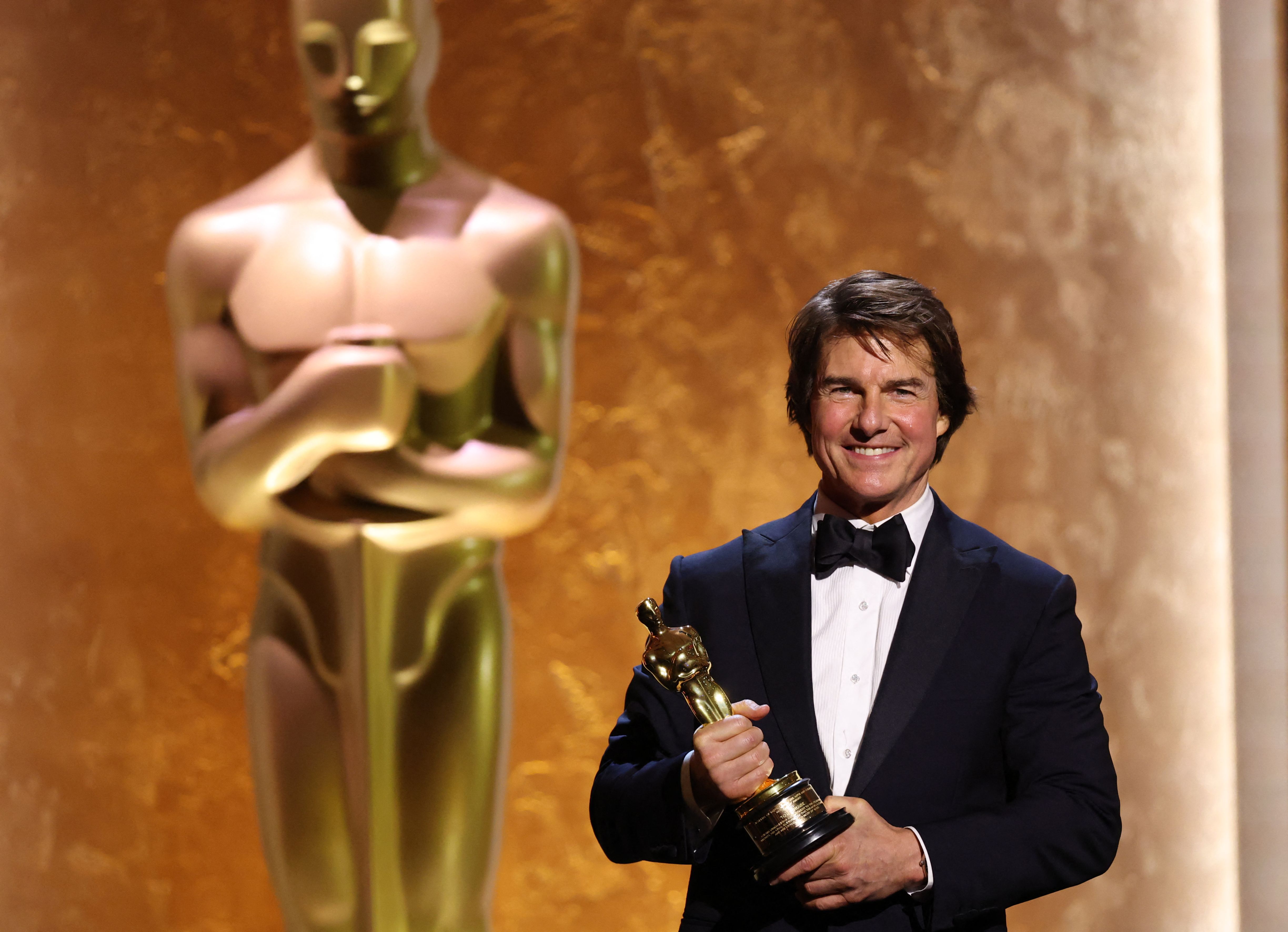 Tom Cruise recibe un Óscar honorífico por su trayectoria en el cine
