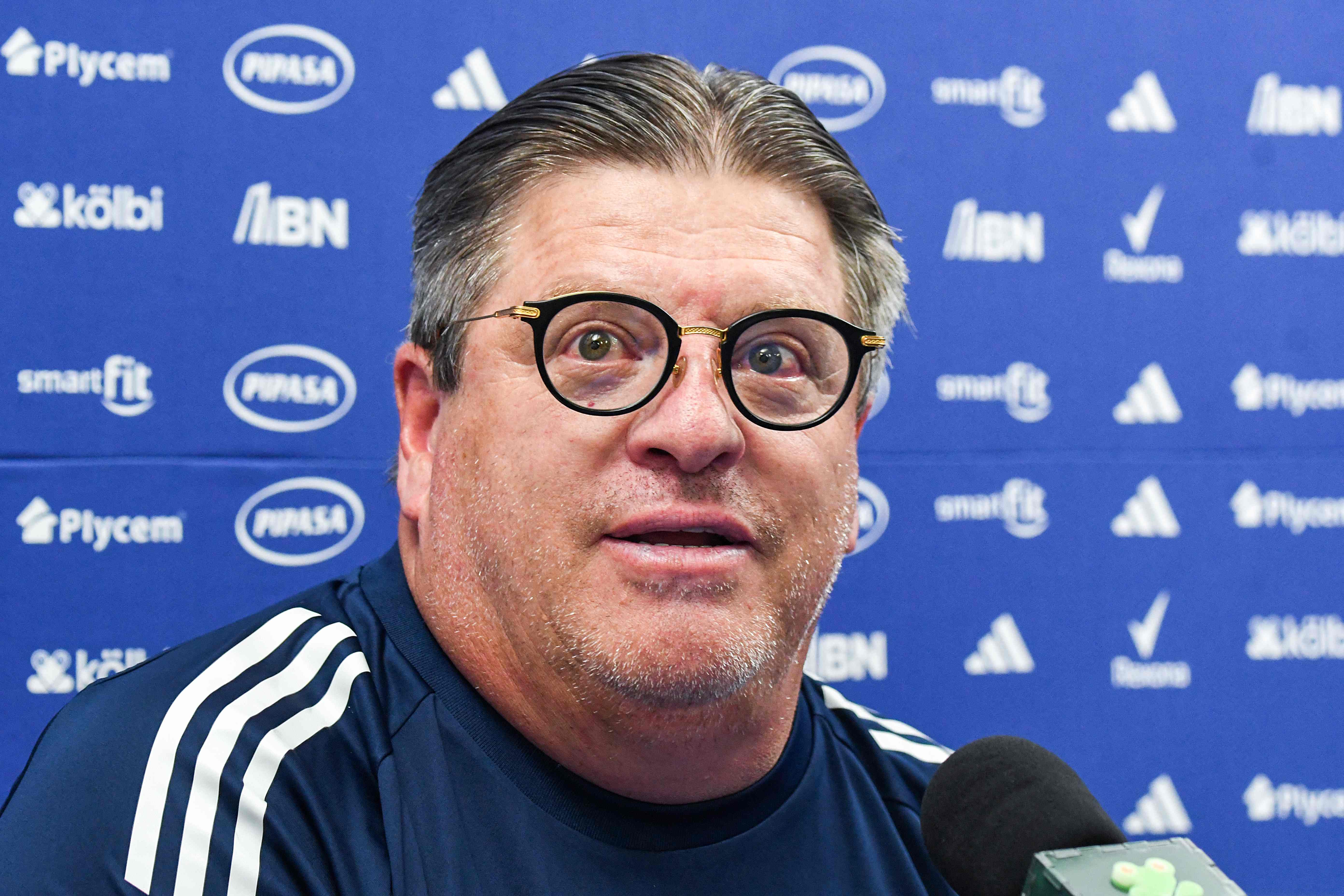 Costa Rica confirma la salida de la dirección técnica del mexicano Miguel “El Piojo” Herrera