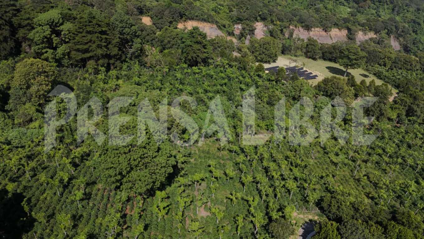 Desde 2020, el Ministerio Público explicó que, la Fiscalía de Extinción de Dominio inició una investigación de oficio tras un proceso de adjudicación a través de la licitación de la construcción de una carretera por un valor de Q58.9 millones, que conduce de Santa María de Jesús, Sacatepéquez, a Palín, Escuintla. (Foto Prensa Libre: Moises Xec)