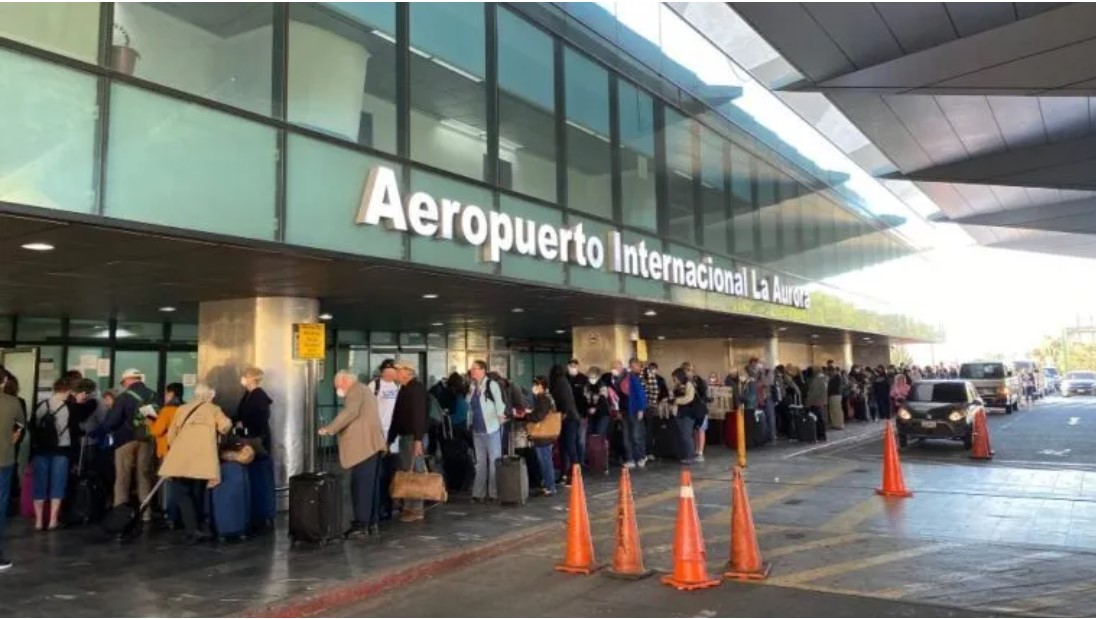 Aeronáutica Civil se pronuncia tras quejas por falta de agua en el aeropuerto