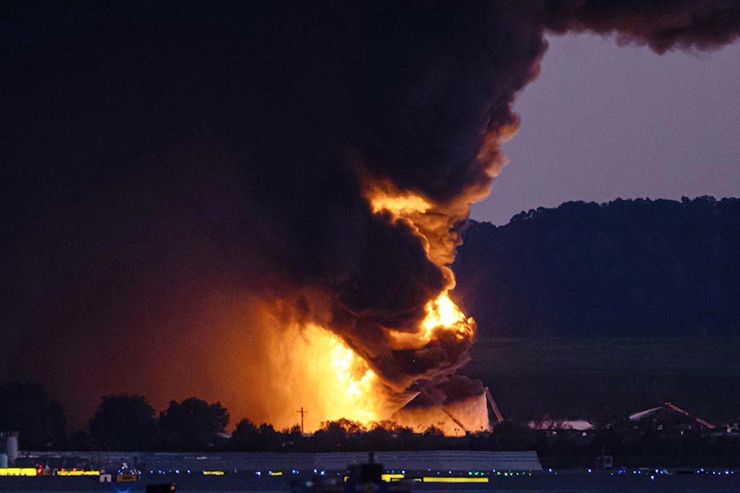 Qué nuevos detalles revelaron las autoridades sobre el accidente del avión de UPS en Kentucky