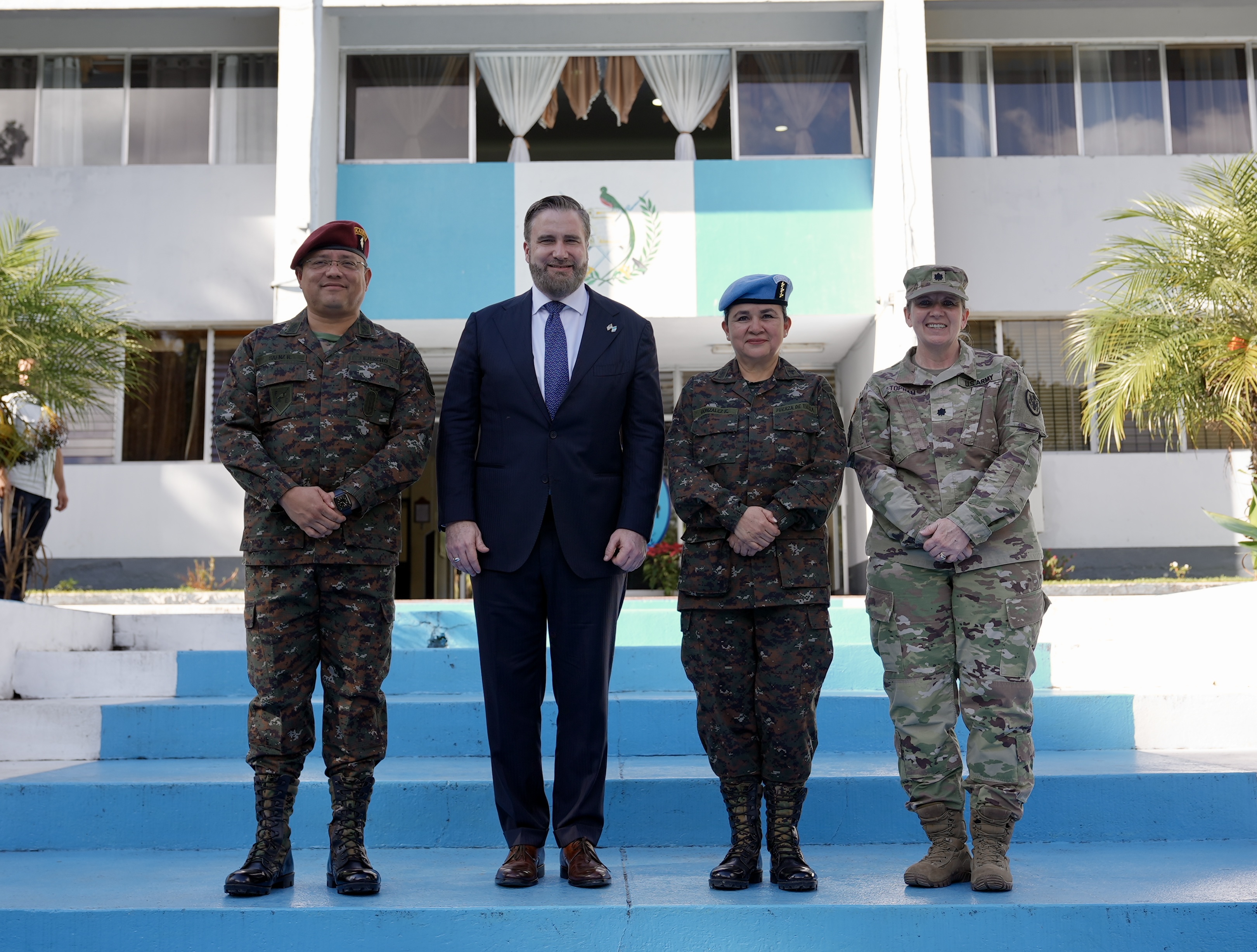 Embajador de los Estados Unidos en Guatemala visita Creompaz en Alta Verapaz