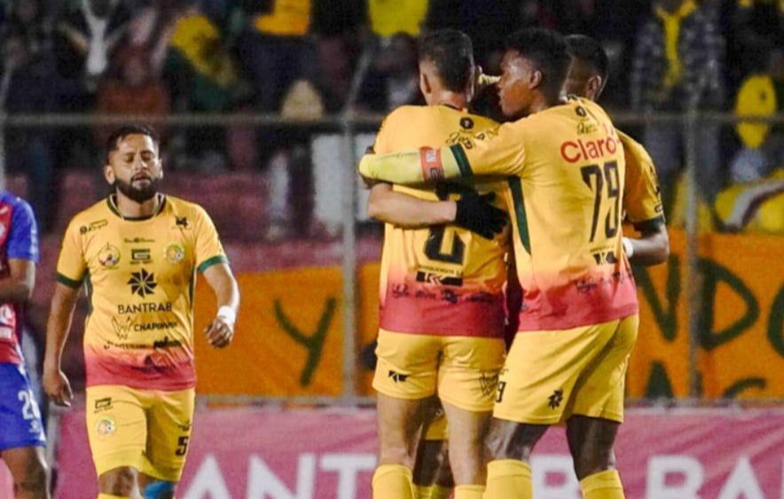 Solo dos goles en cuatro partidos marcan el inicio de la jornada 18; Malacateco y Marquense festejaron