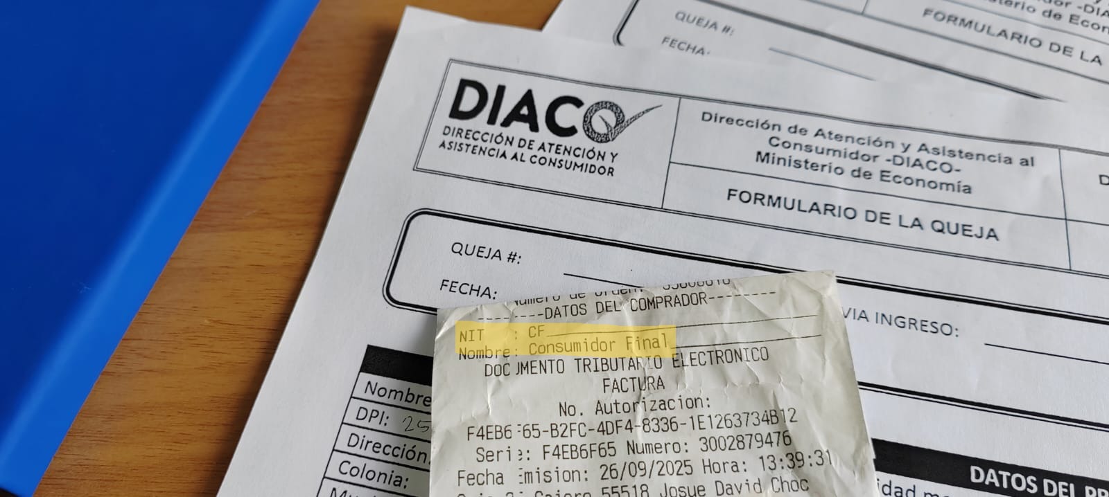 La Diaco aclara que las facturas a nombre de consumidor final no son válidas para denuncias. (Foto, Prensa Libre: Glena Burrión)