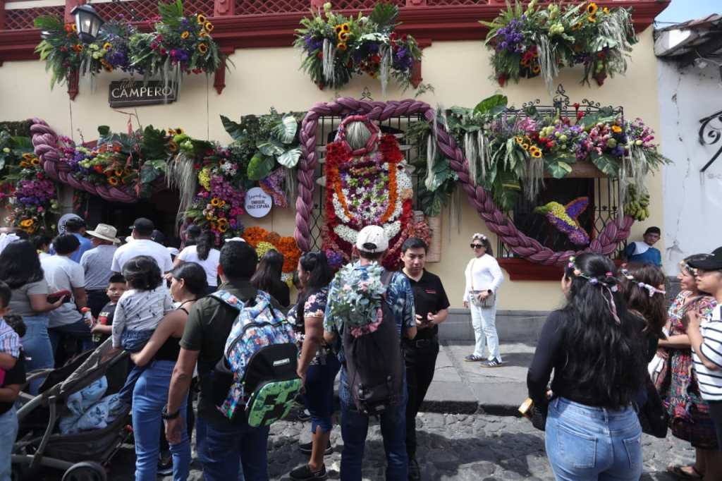 Fachadas en el Festival de las Flores 2025 Antigua Guatemala
