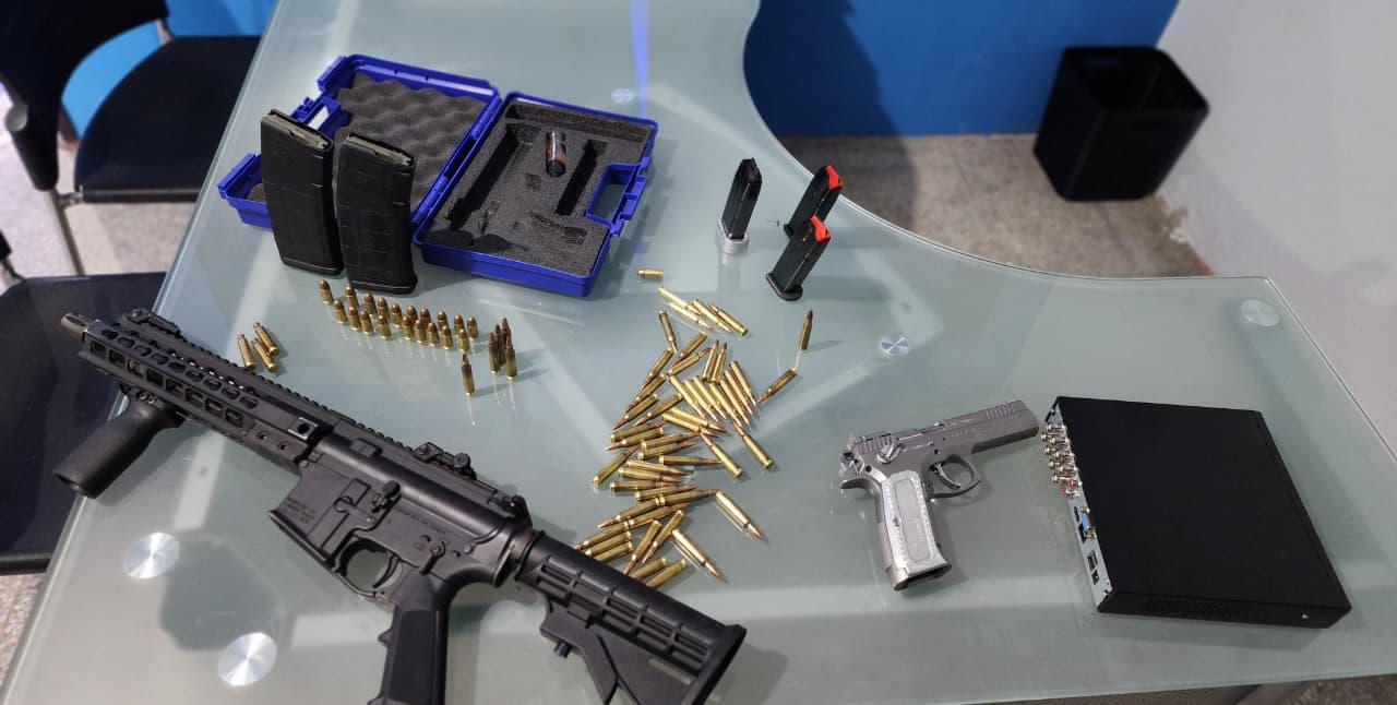 Capturan a siete sindicados de asesinato y robo agravado durante allanamientos en siete departamentos