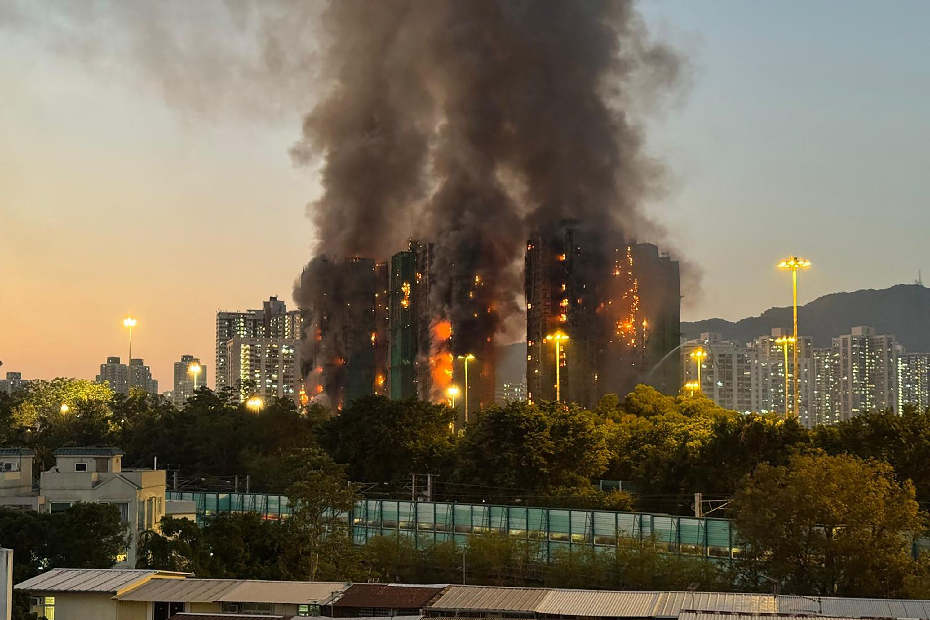 INCENDIO HONG KONG'