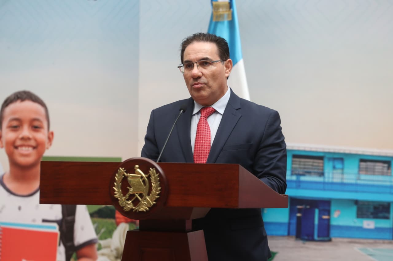 “Asumimos que se ha fugado”: ministro de Gobernación dice que aún investigan paradero de reo en cárcel de Escuintla