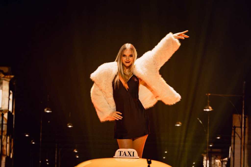 Midalys Perdigón durante una de las presentaciones del concierto "Lo que el seco no dijo", en el Centro Cultural Miguel Ángel Asturias, en Guatemala. (Foto Prensa Libre: cortesía Metamorfosis)