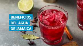 El médico internista Luis Rejopachí afirma que el agua de Jamaica combinada con canela y laurel puede ayudar a reducir la inflamación y controlar los niveles de azúcar en sangre, aunque advierte que su consumo excesivo podría afectar el hígado.