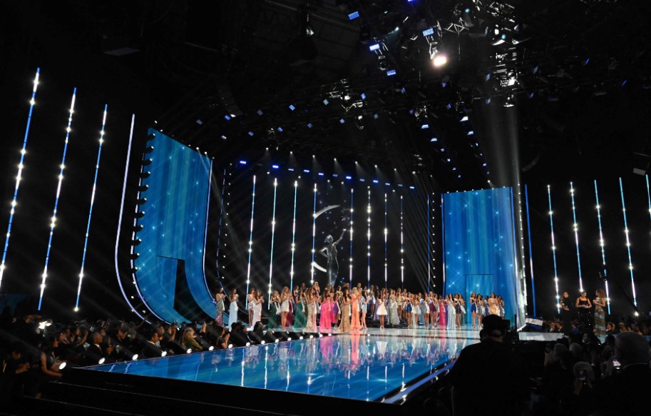 (Foto referencial del certamen de Miss Universo: AFP)